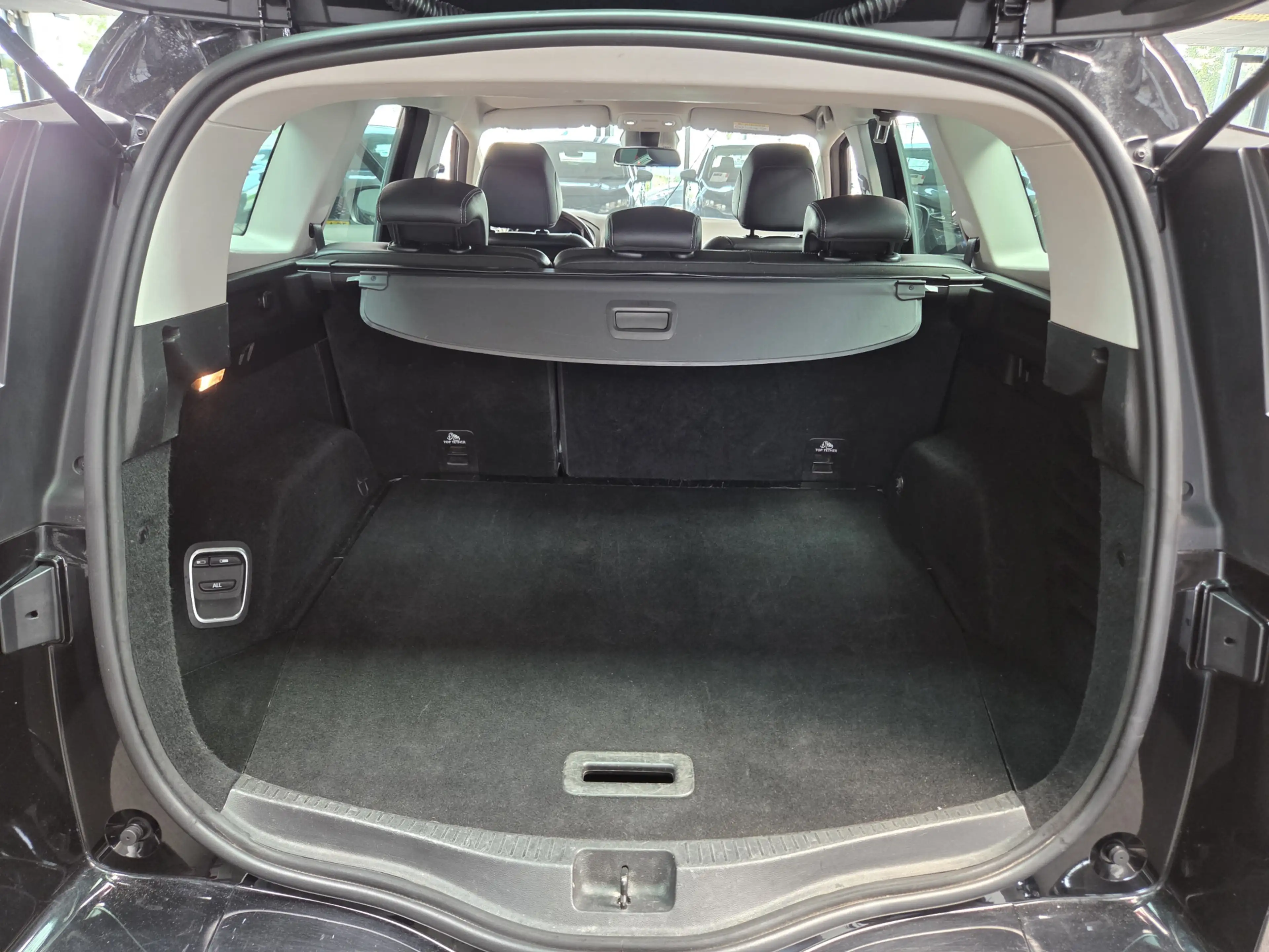 Renault Grand Scenic 1.2 TCe Intens Trekhaak, Camera, Cruise, 20"LM vel