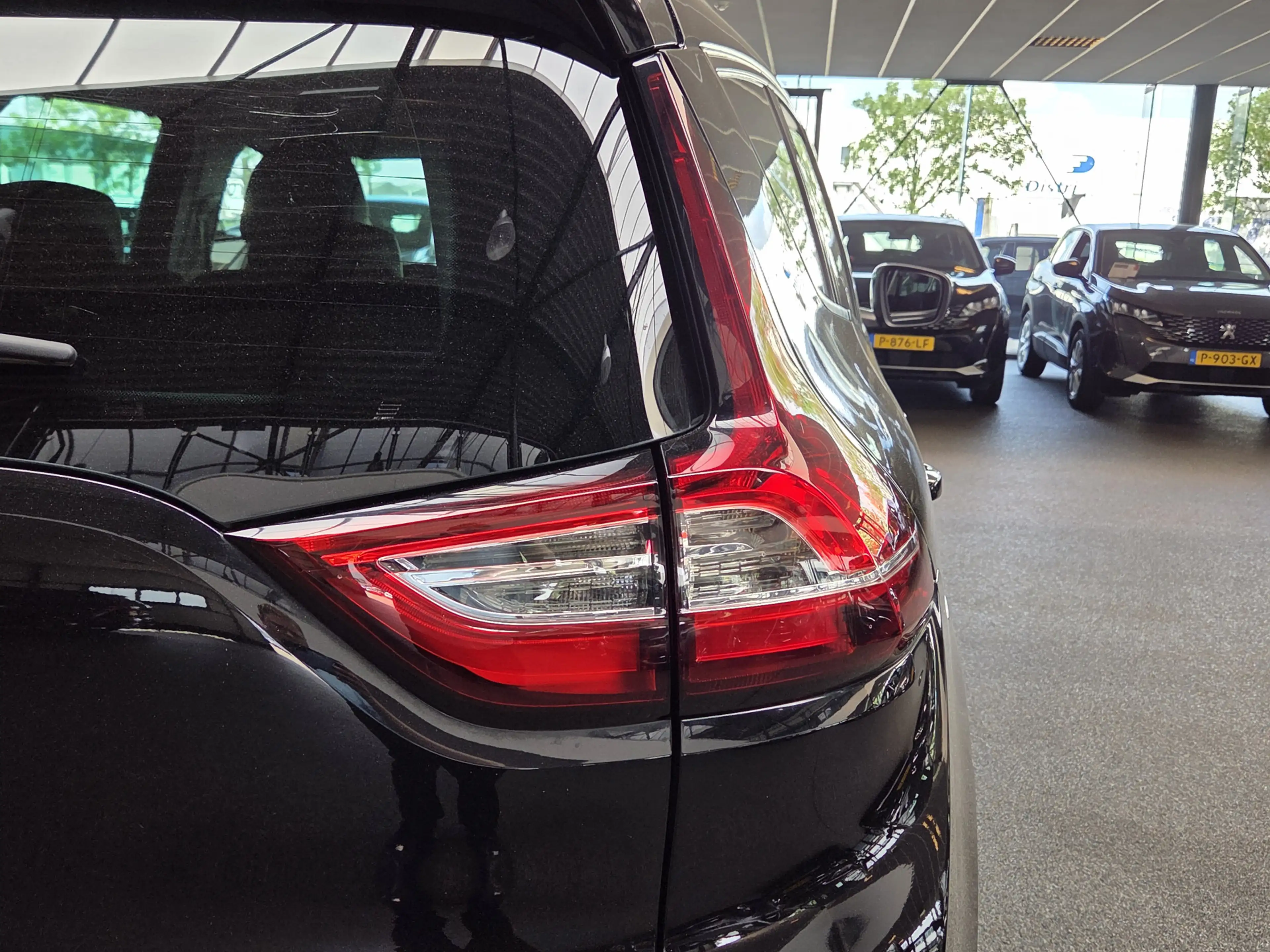 Renault Grand Scenic 1.2 TCe Intens Trekhaak, Camera, Cruise, 20"LM vel — photo 14
