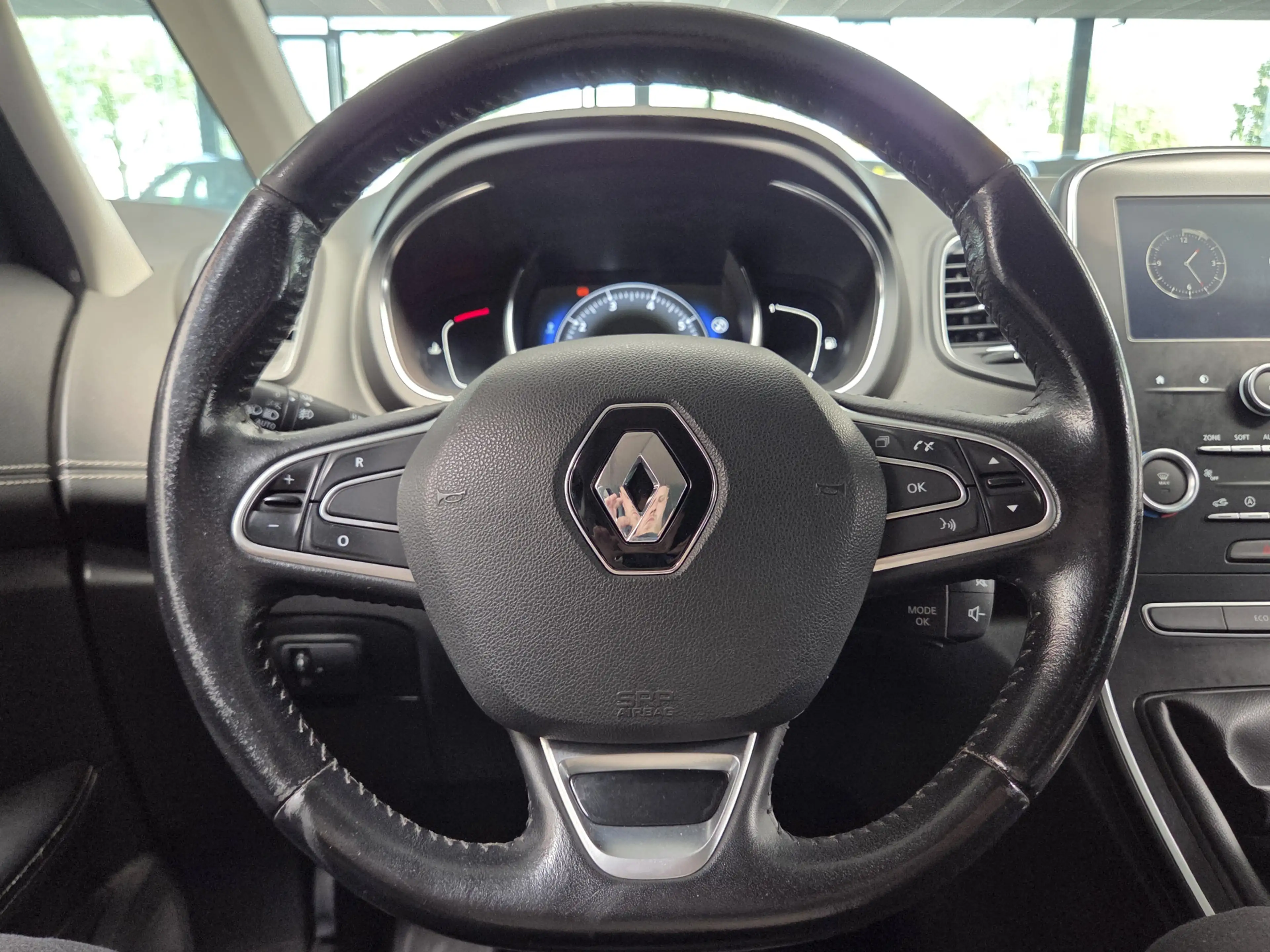 Renault Grand Scenic 1.2 TCe Intens Trekhaak, Camera, Cruise, 20"LM vel — photo 27