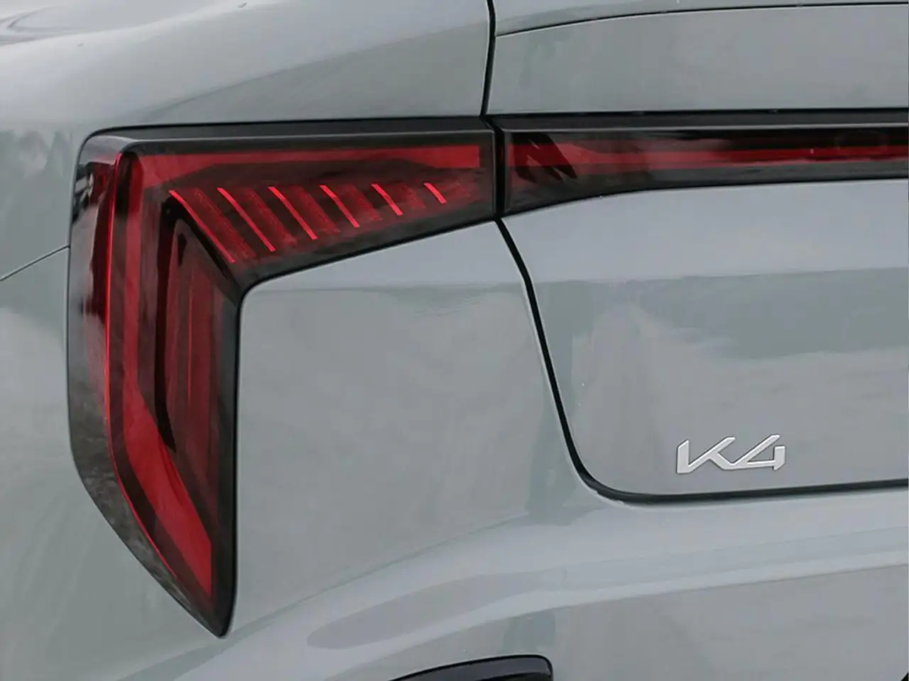 Kia K4 снимка Kia K4