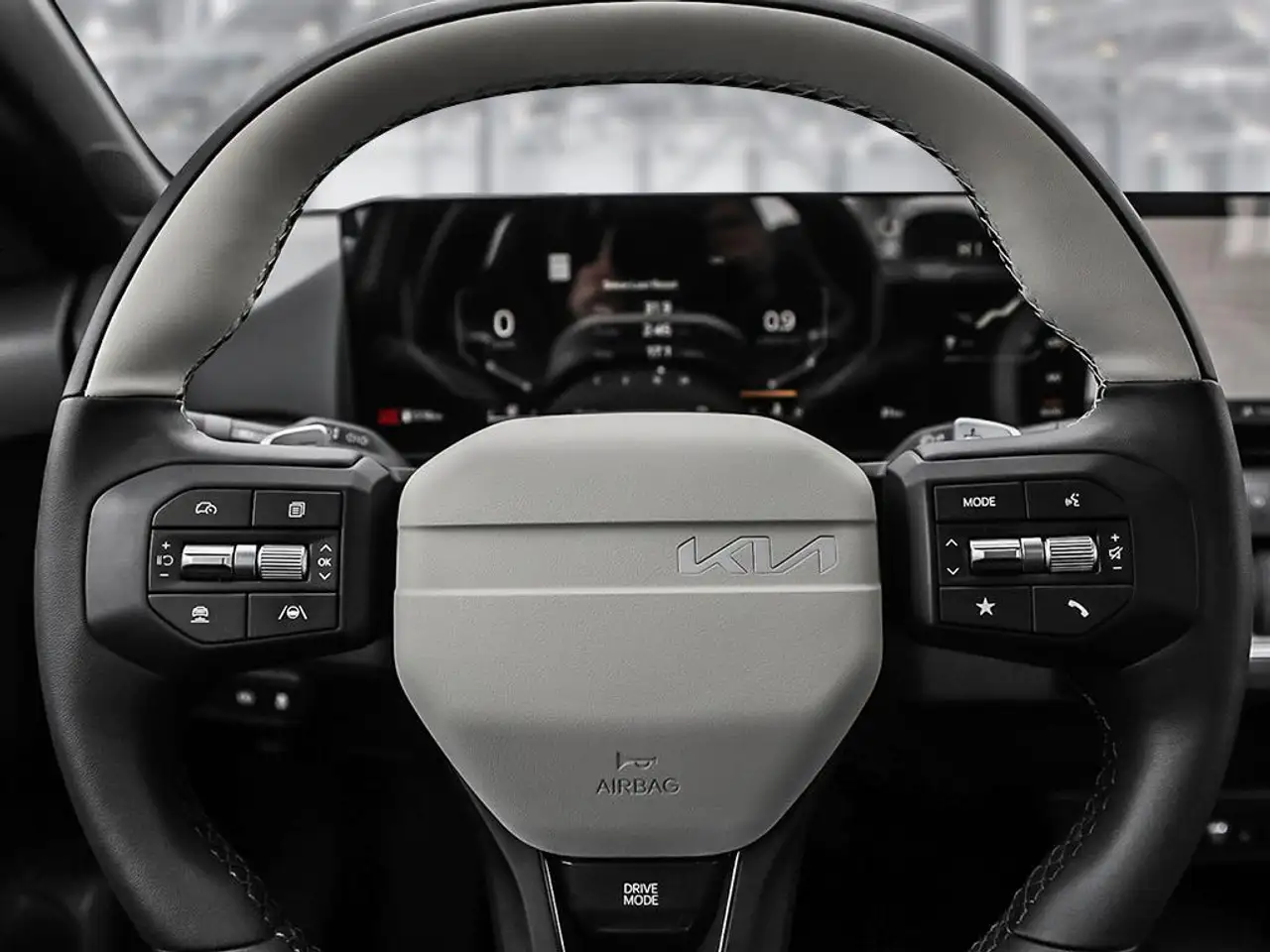 Kia K4 снимка Kia K4