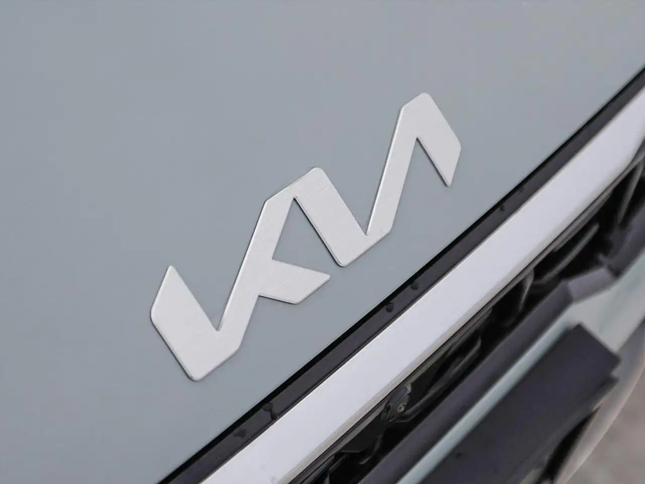 Kia K4 снимка Kia K4