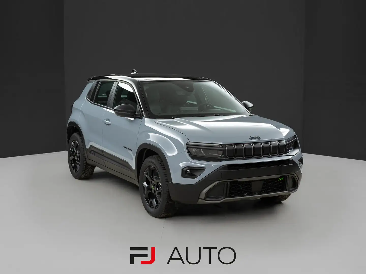 Jeep Avenger 1.2 t. e-hybrid mhev Upland 4xe 145cv EDCT6 Grau - 1