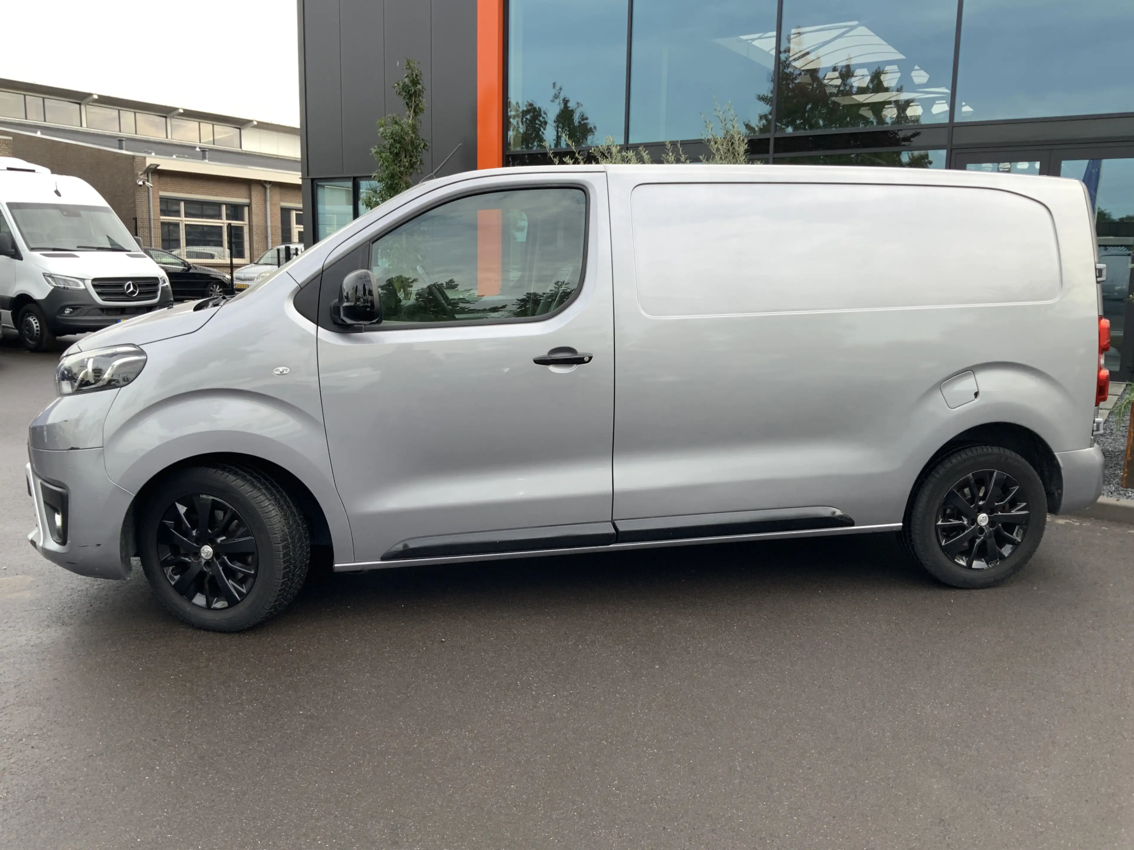 Toyota Proace Worker 2.0 D-4D Black Line Long Airco Cruise 3 Zit — photo 5