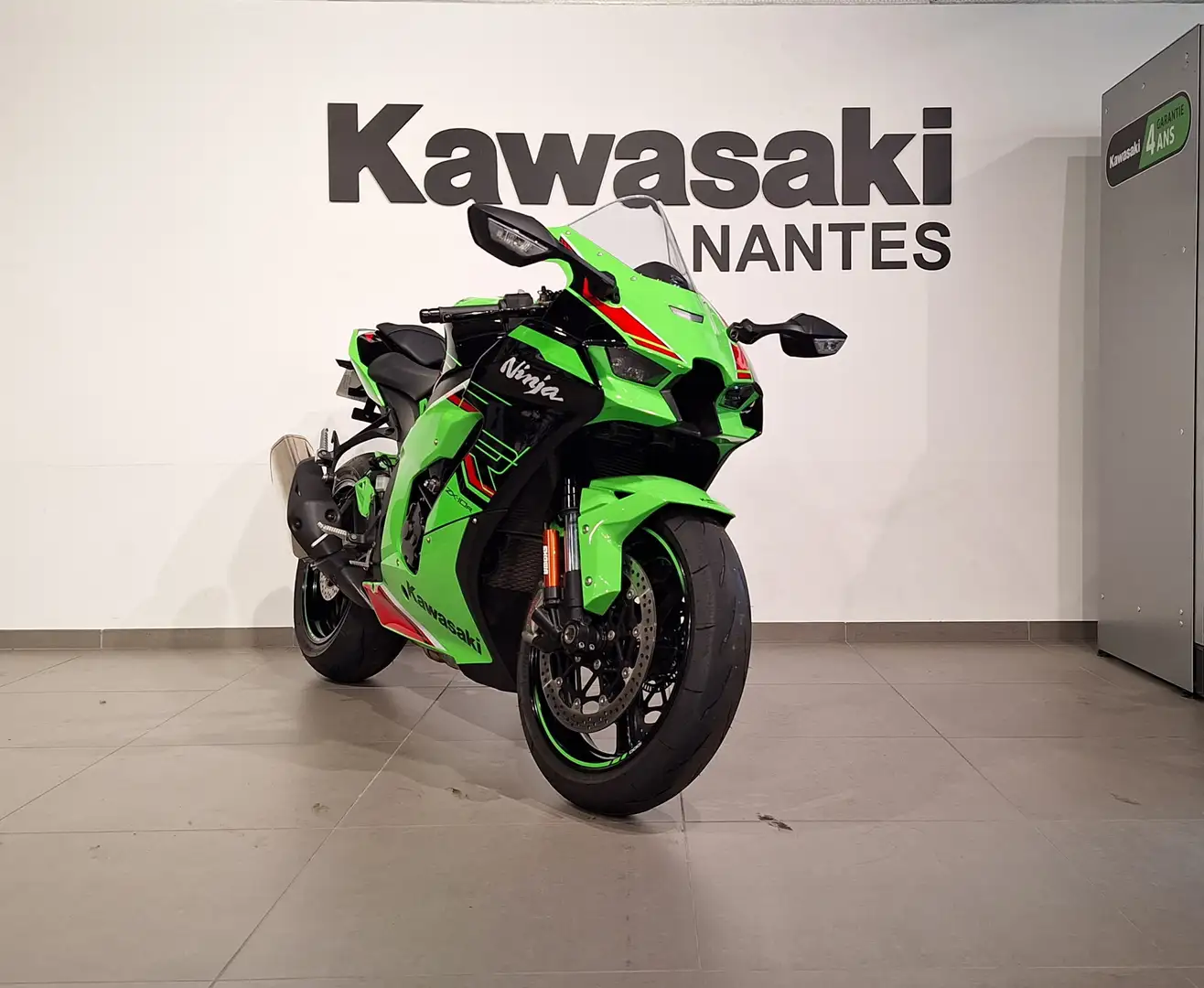 Kawasaki Grün - 1