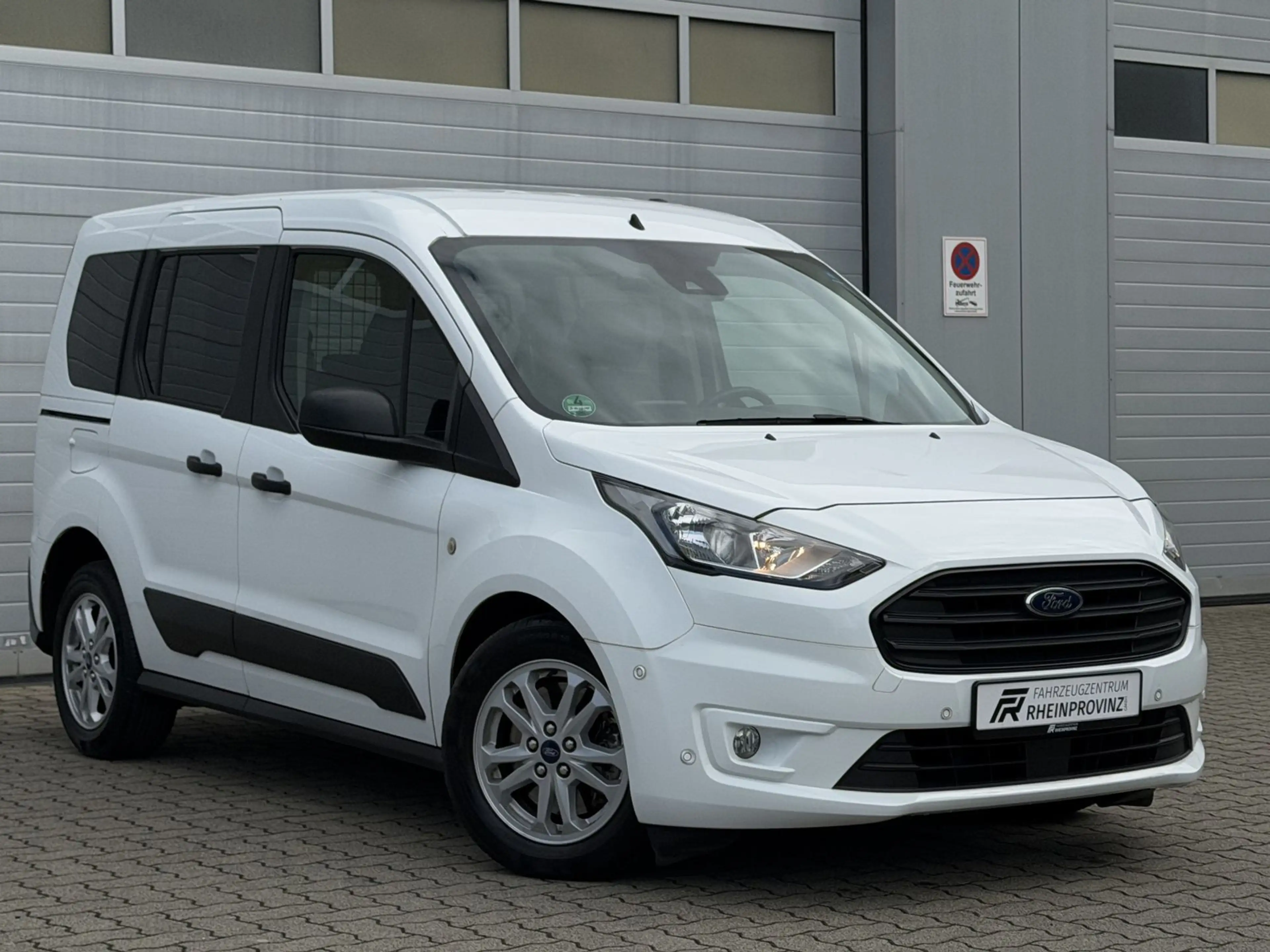 Ford Transit Connect Kombi Trend 1-HAND/ACC/Navi/Kam.
