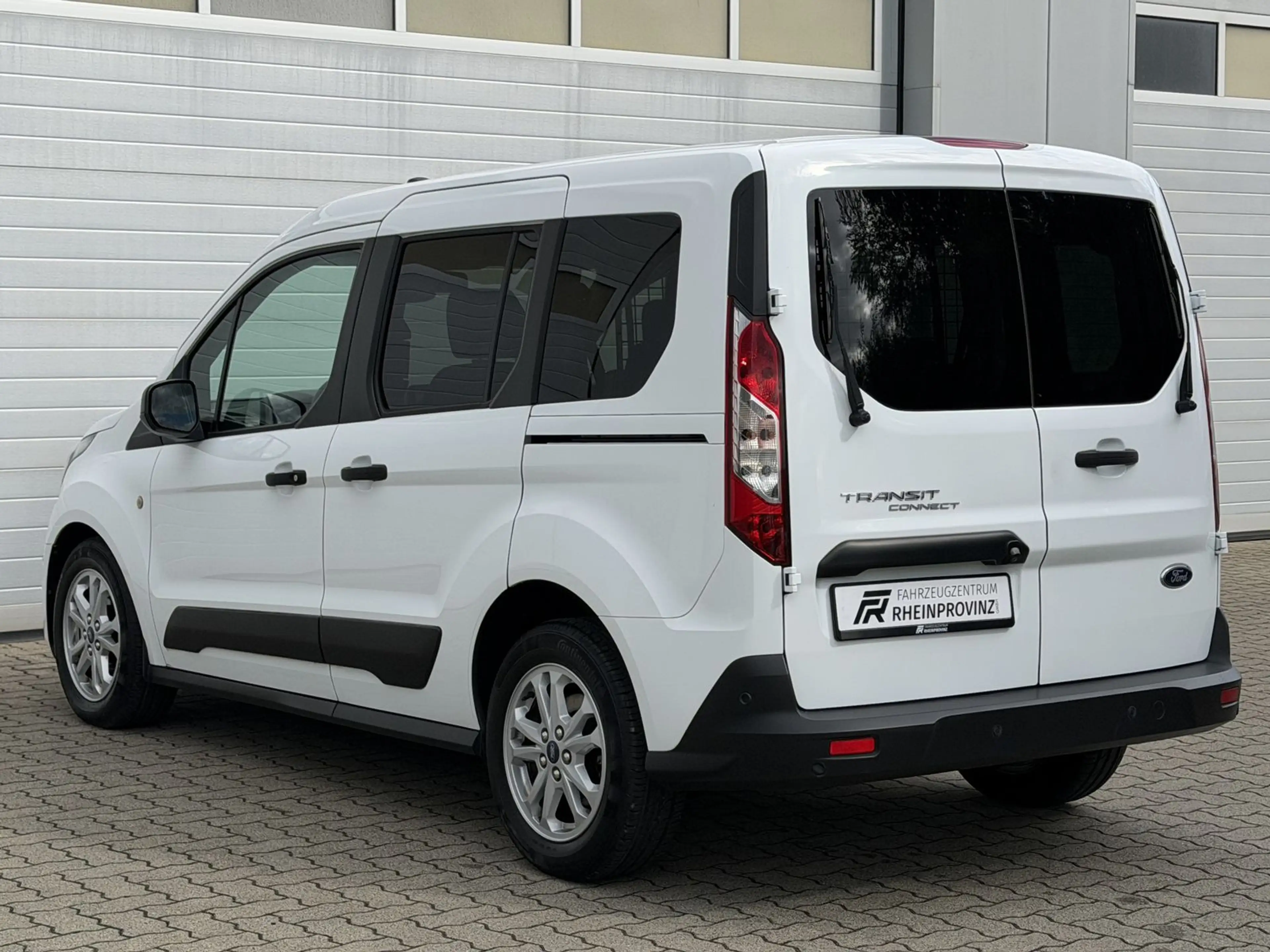 Ford Transit Connect Kombi Trend 1-HAND/ACC/Navi/Kam. — photo 4