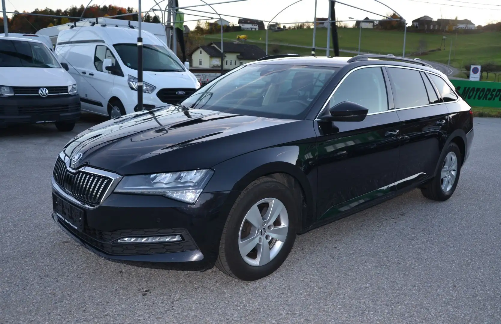Skoda Superb Superb Kombi 2,0 TDI DSG LED AHV VIRTUAL NAVI 1.Be Noir - 2
