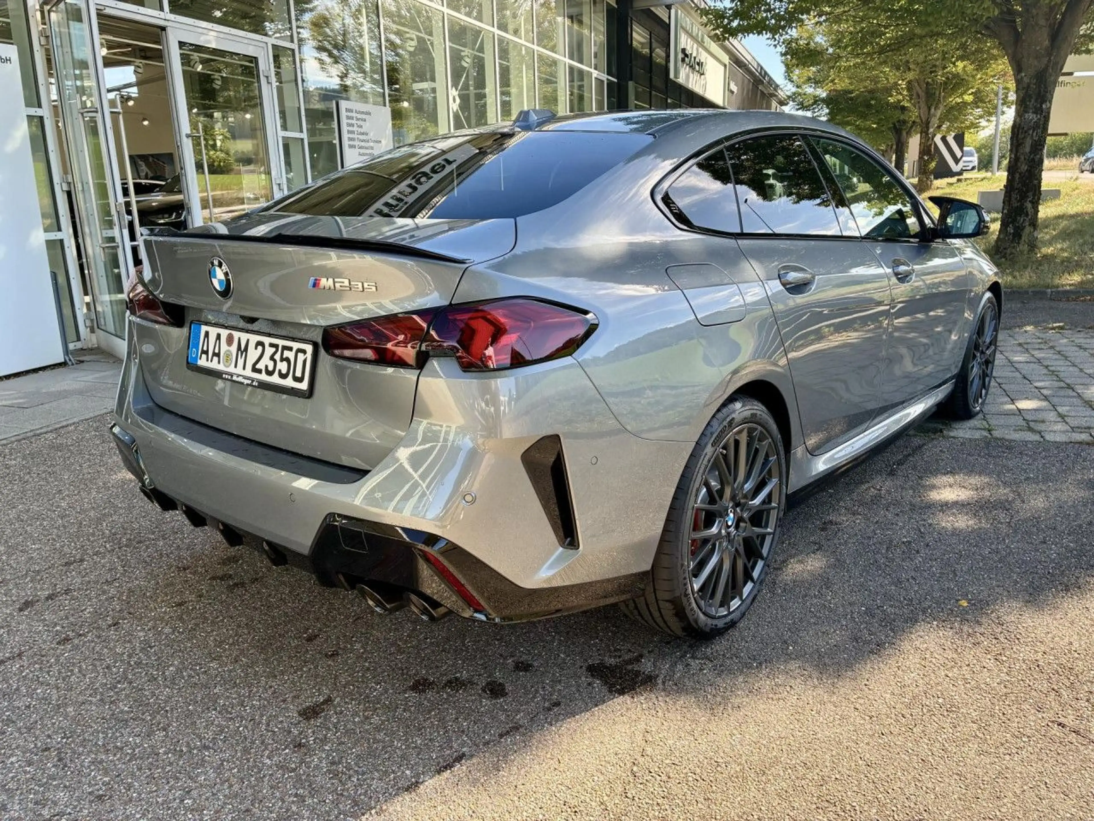 BMW 235 M xDrive Gran CoupÃ Sportpaket Bluetooth HUD — photo 5