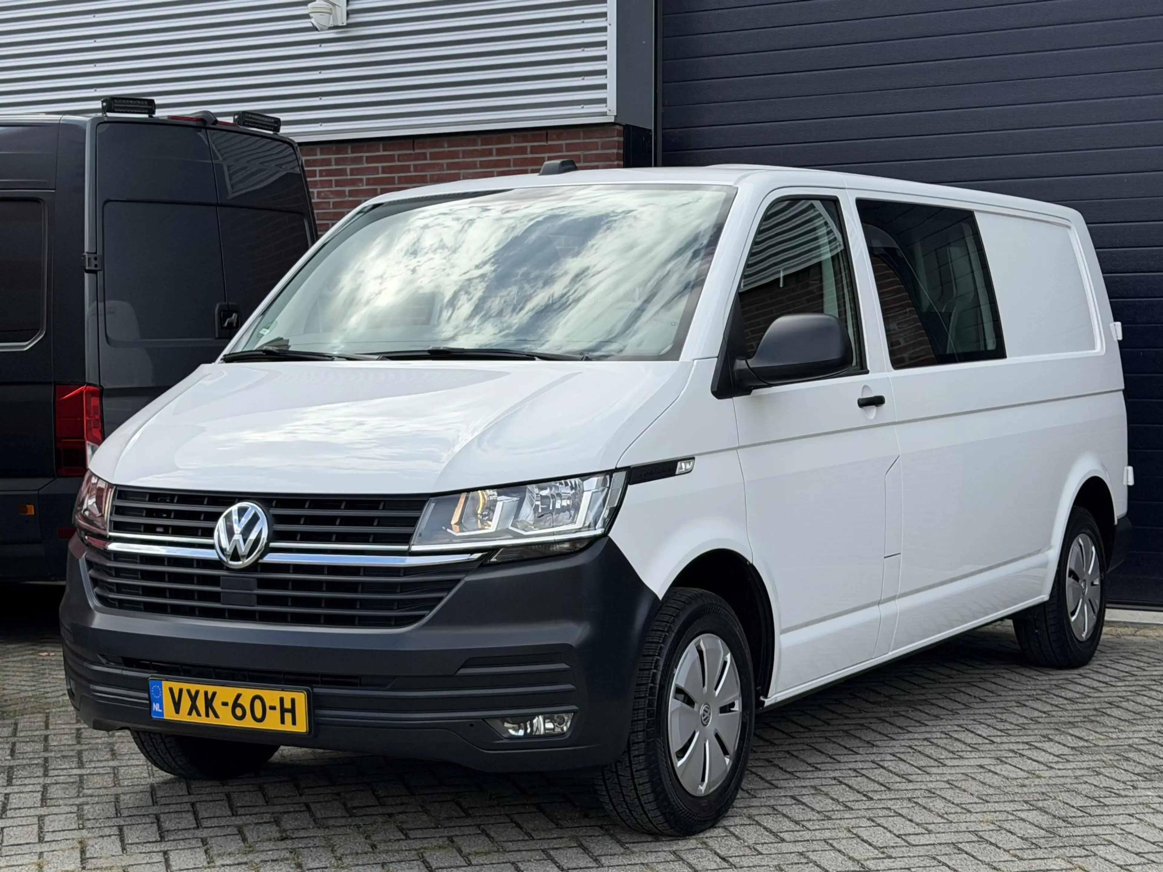 Volkswagen T6.1 Transporter 2.0 TDI L2H1 30 DC Origineel  NL, Dubbele Cabine, — photo 7