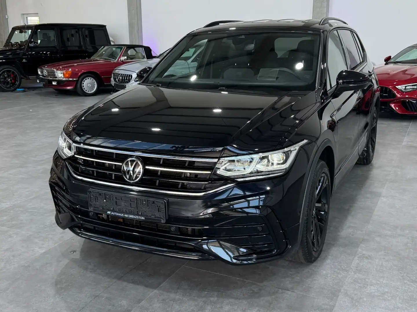 Volkswagen Tiguan Allspace 2.0 TDI*R-Line*4Motion*ALLBLACK Schwarz - 2