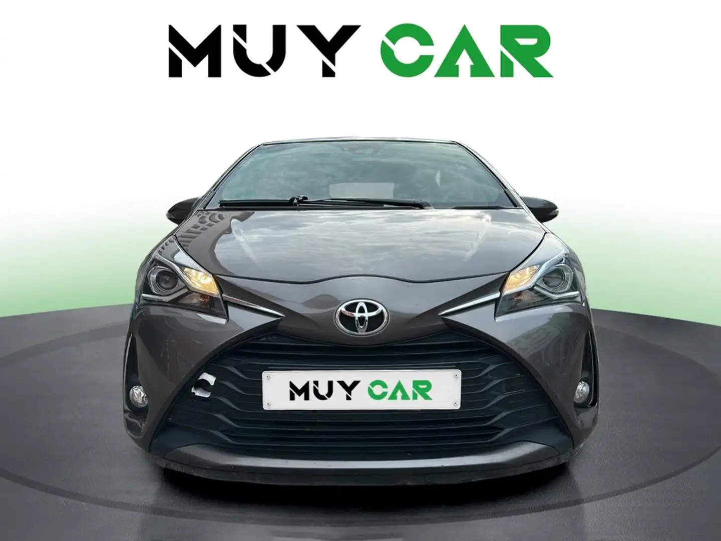 Toyota Yaris 1.0 Active Gris - 2