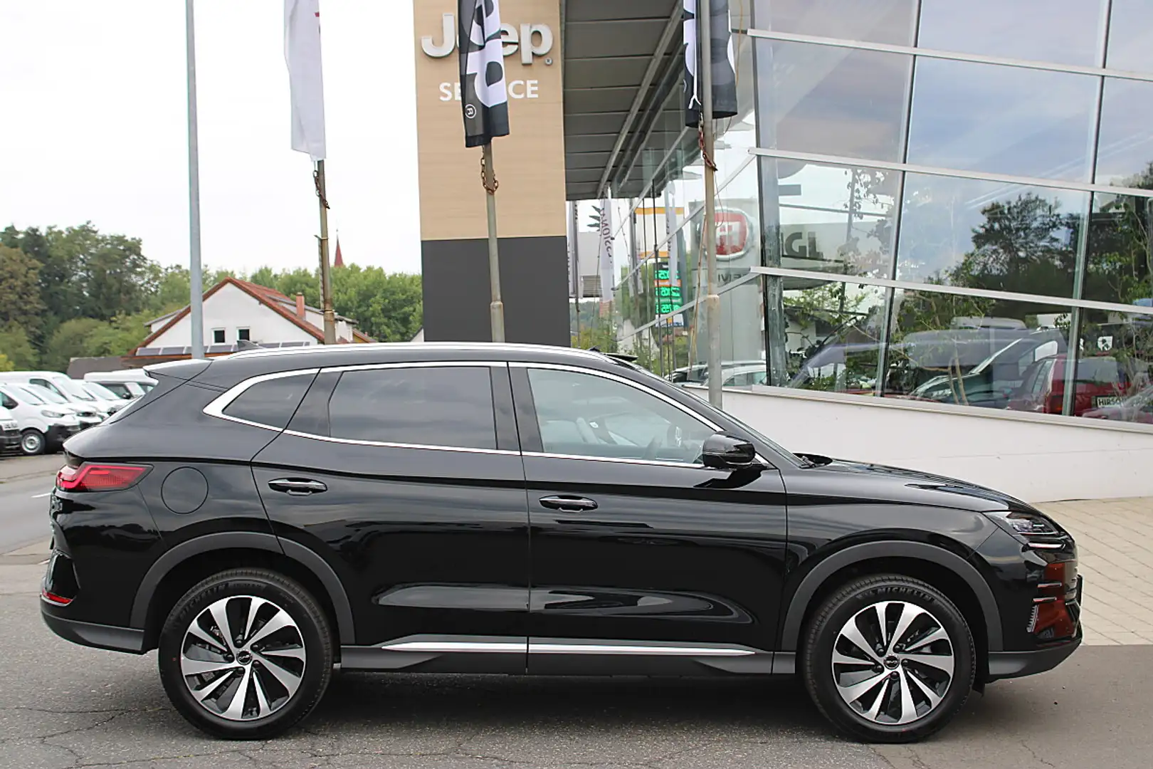 BYD Seal U DM-i PHEV 18,3kWh AWD Design Österreich Paket Schwarz - 2