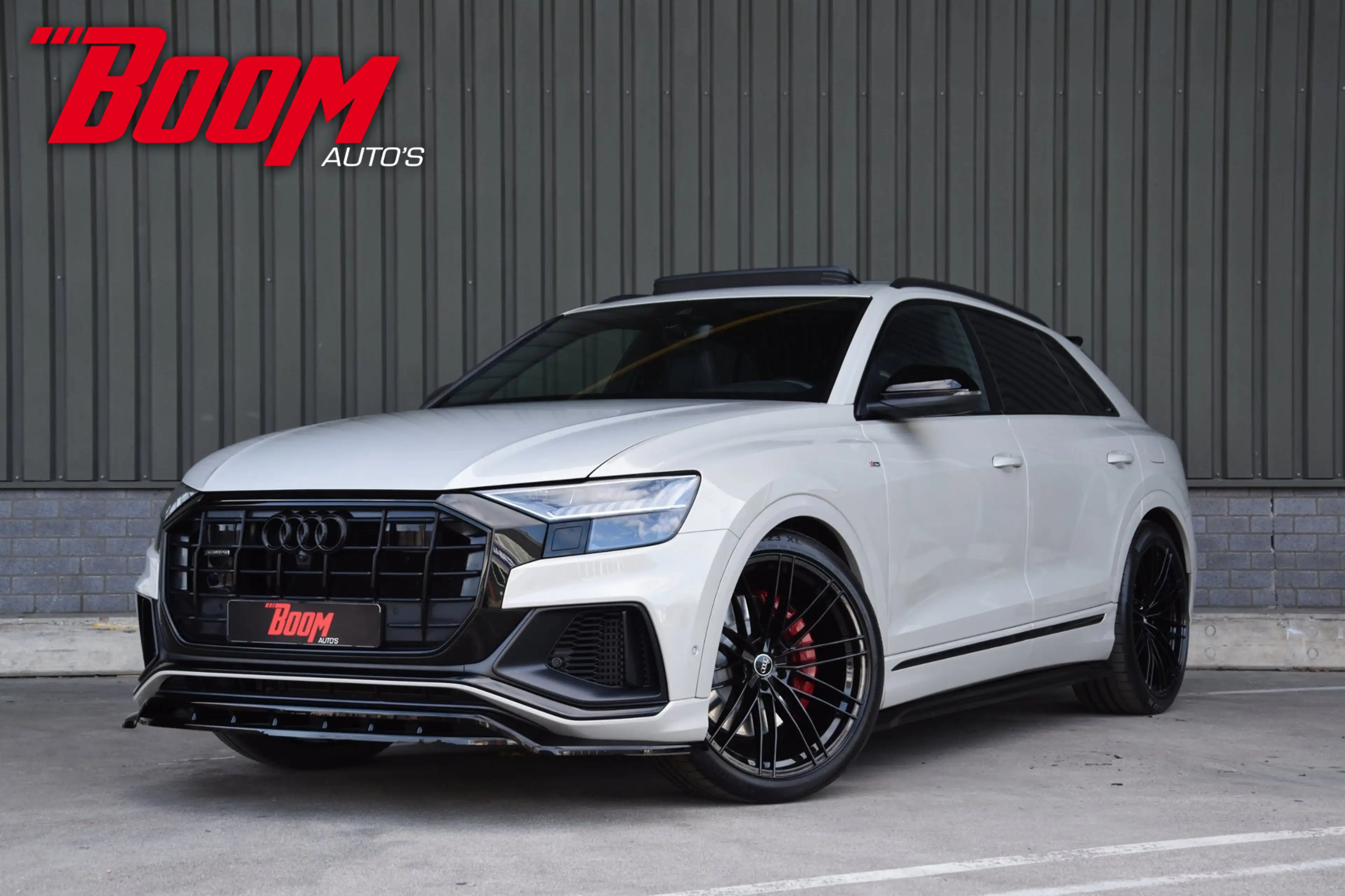 Audi Q8 55 TFSI e quattro S-Line SQ8 Stijl PANODAK|RSZETEL