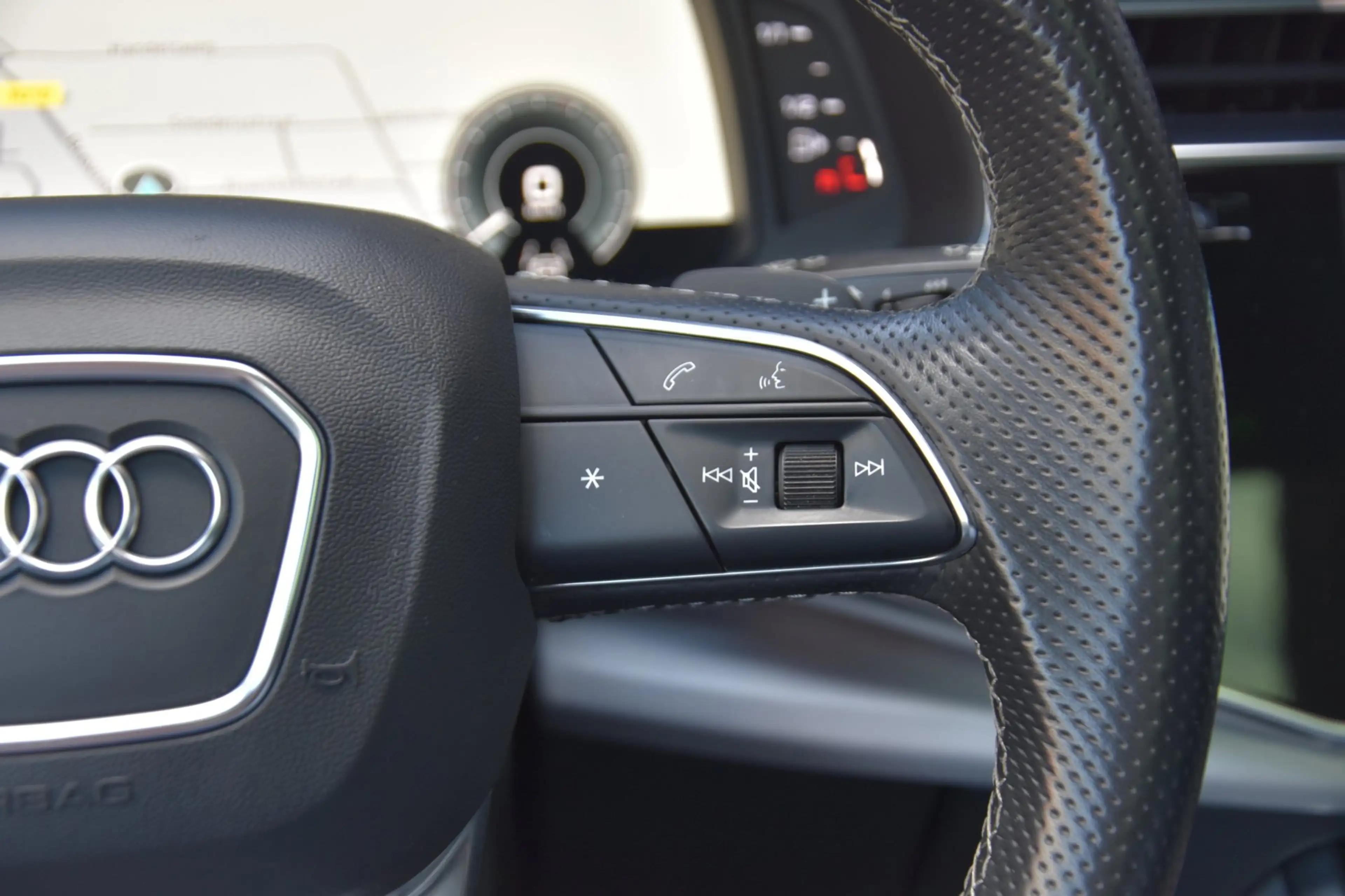 Audi Q8 55 TFSI e quattro S-Line SQ8 Stijl PANODAK|RSZETEL — photo 35