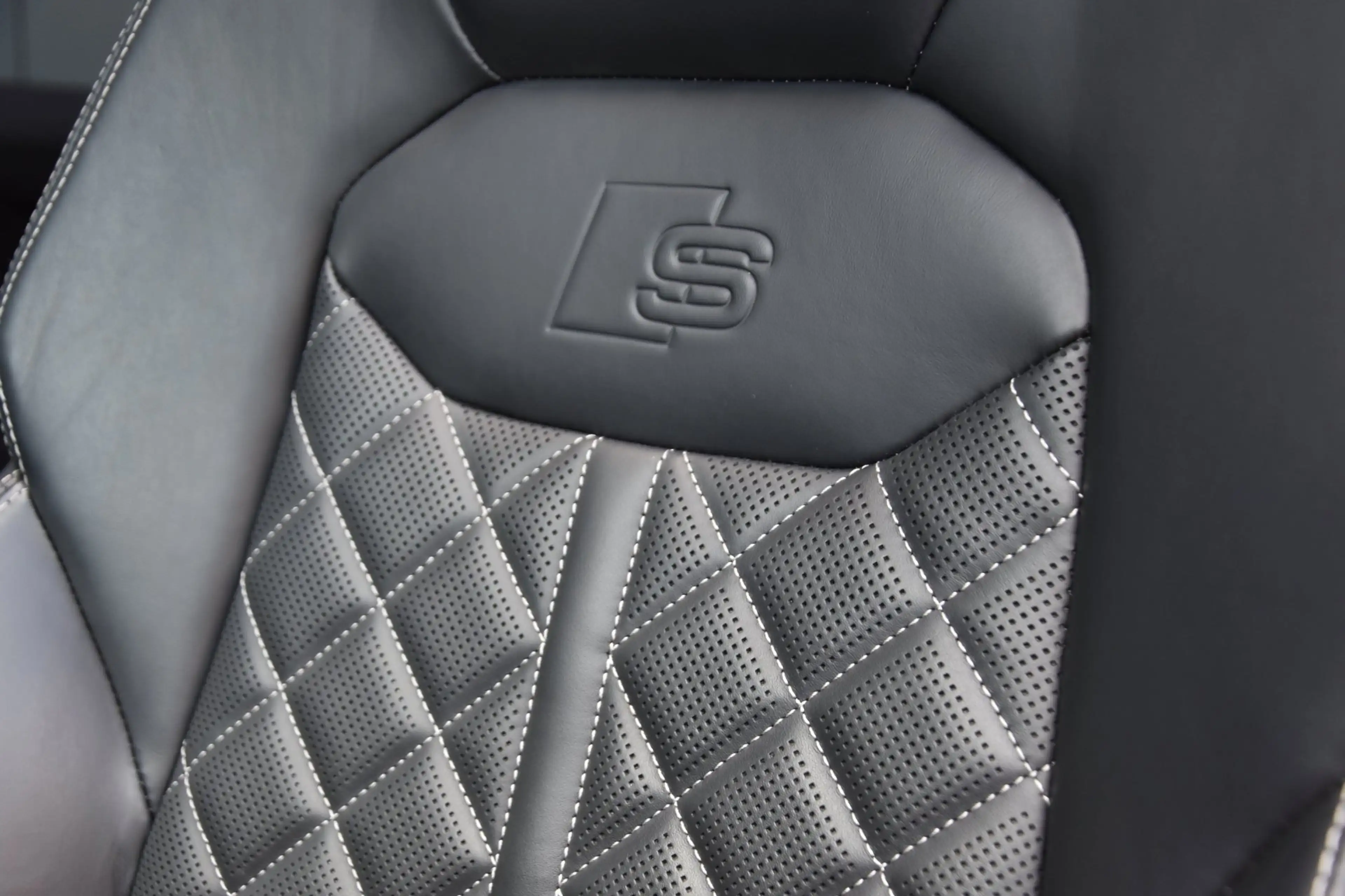 Audi Q8 55 TFSI e quattro S-Line SQ8 Stijl PANODAK|RSZETEL — photo 7