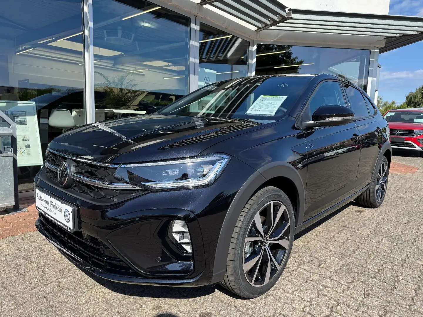 Volkswagen Taigo 1.5 TSI DSG R-Line PANO Matrix IQ.Drive Negro - 1