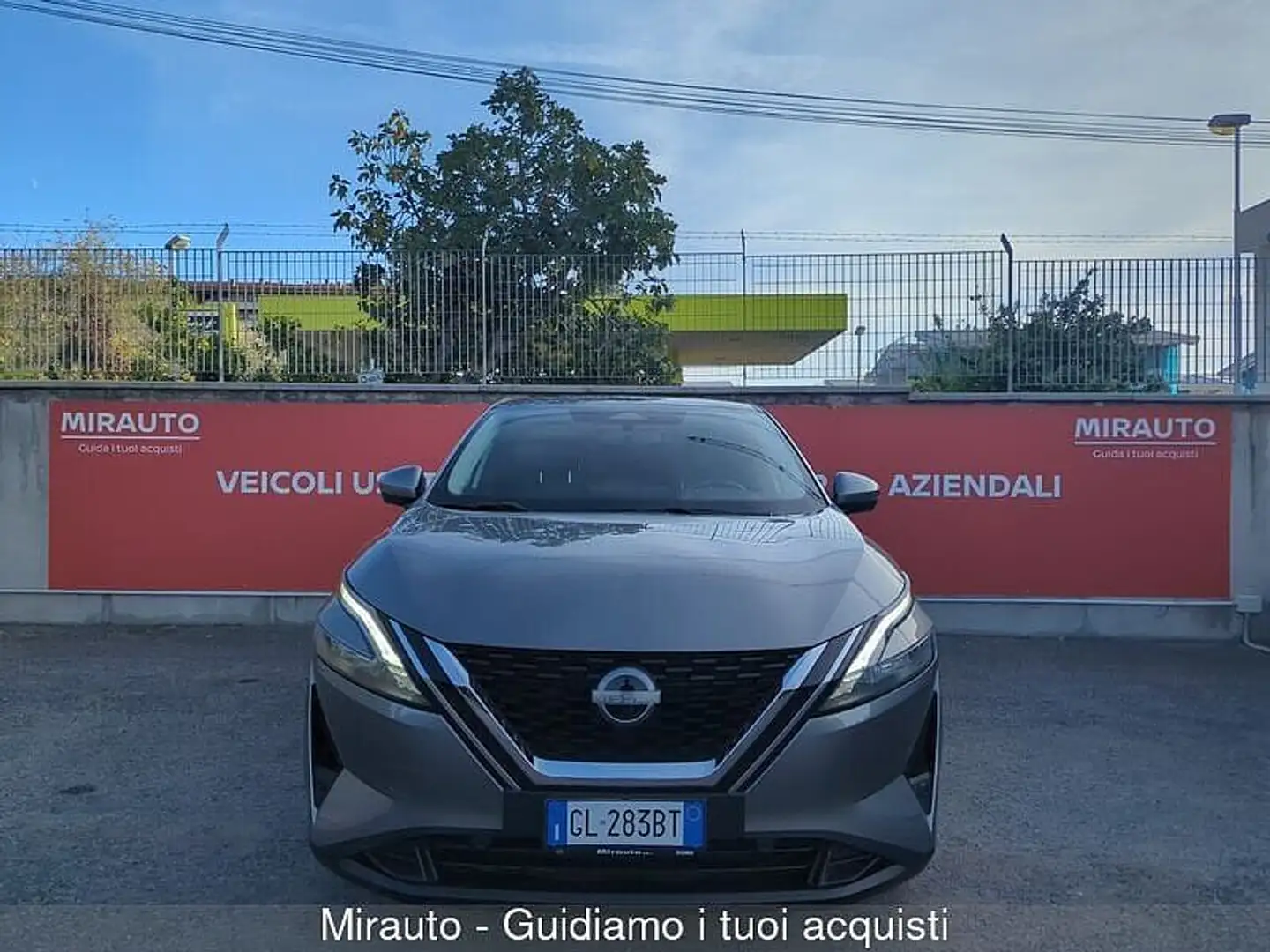 Nissan Qashqai 3ª serie Qashqai MHEV 158 CV Xtronic N-Connecta Grigio - 2