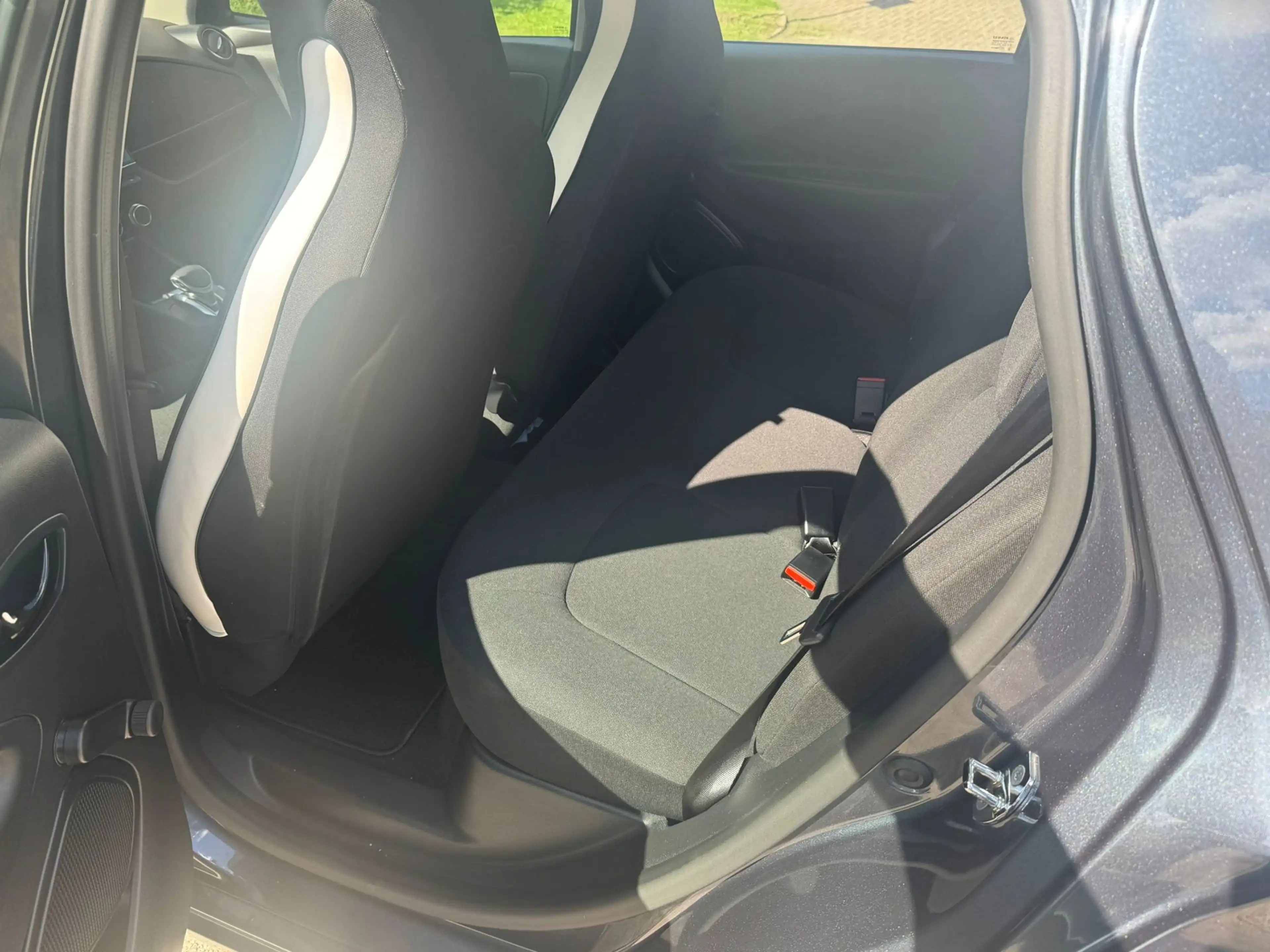 Renault ZOE R110 Life 52 kWh — photo 10