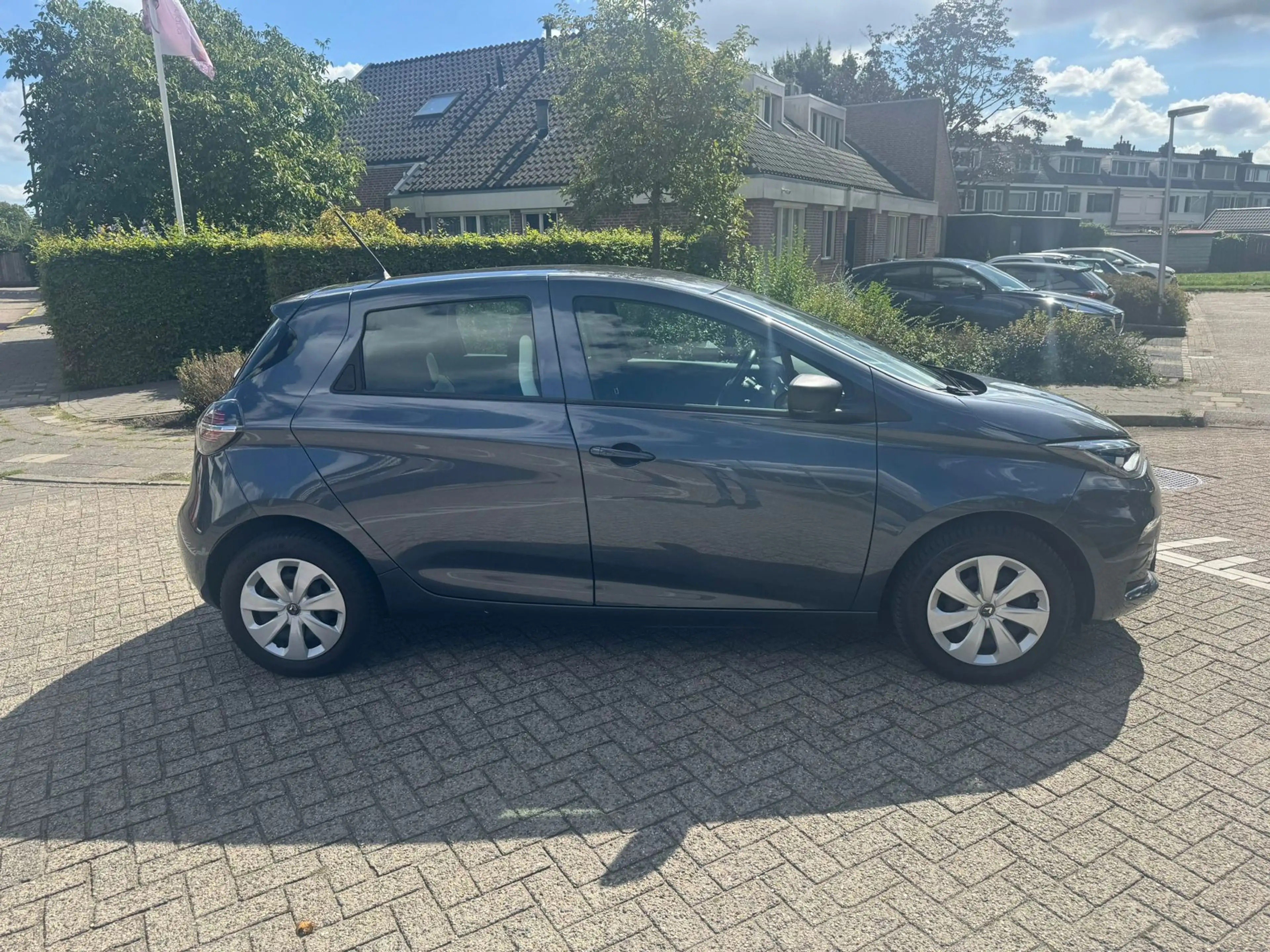 Renault ZOE R110 Life 52 kWh — photo 4