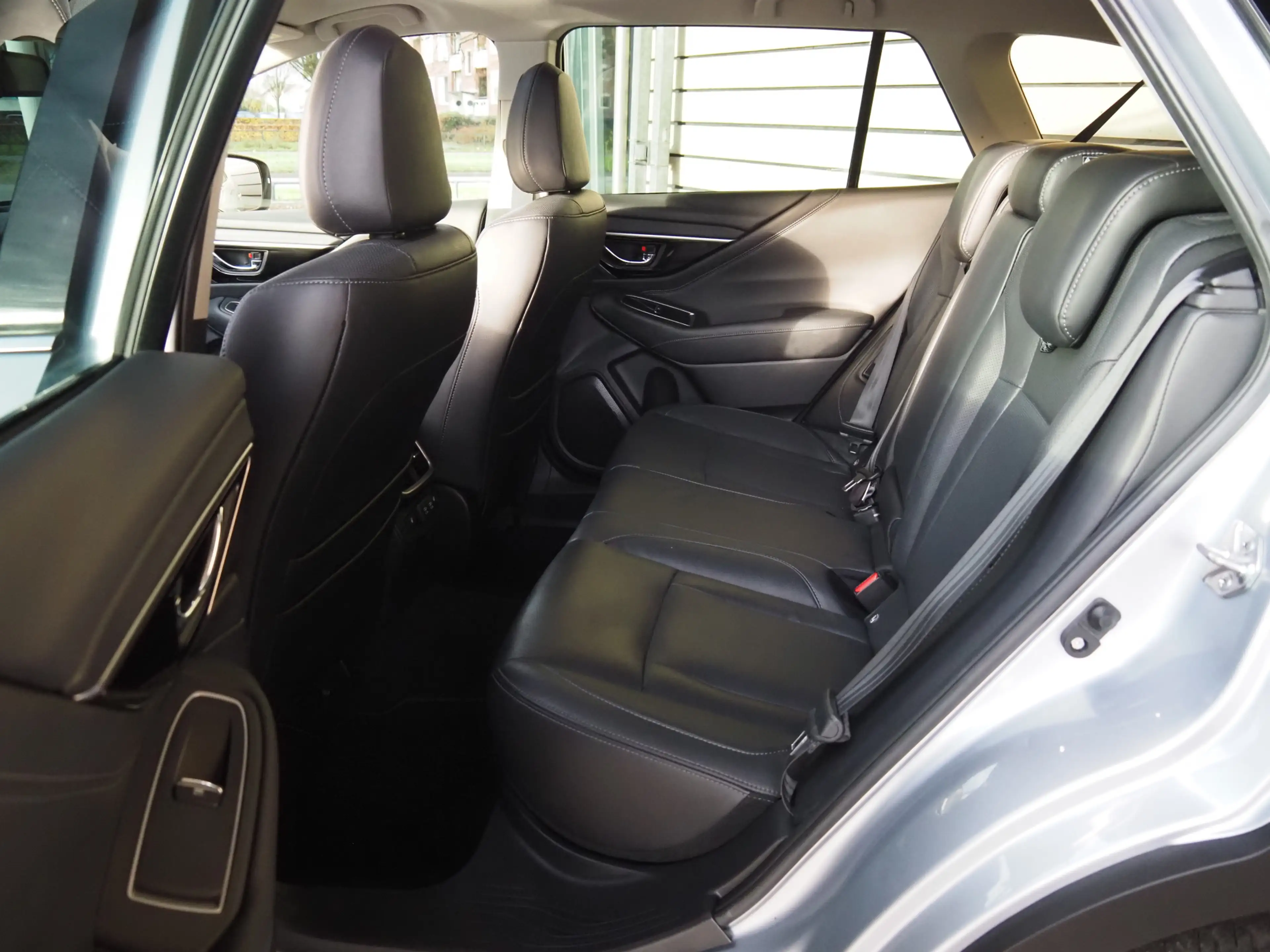 Subaru OUTBACK 2.5i Premium AWD — photo 15
