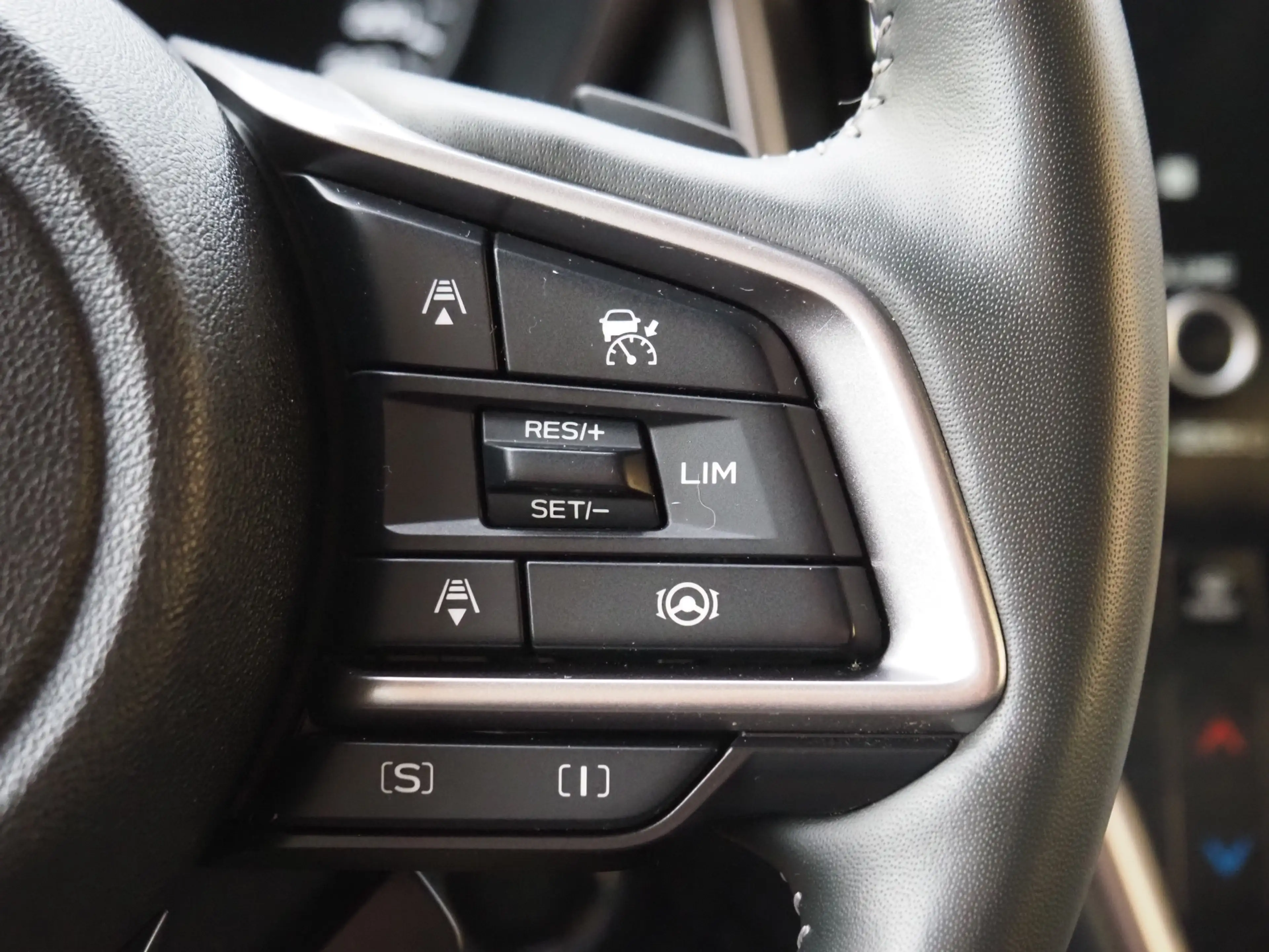 Subaru OUTBACK 2.5i Premium AWD — photo 26