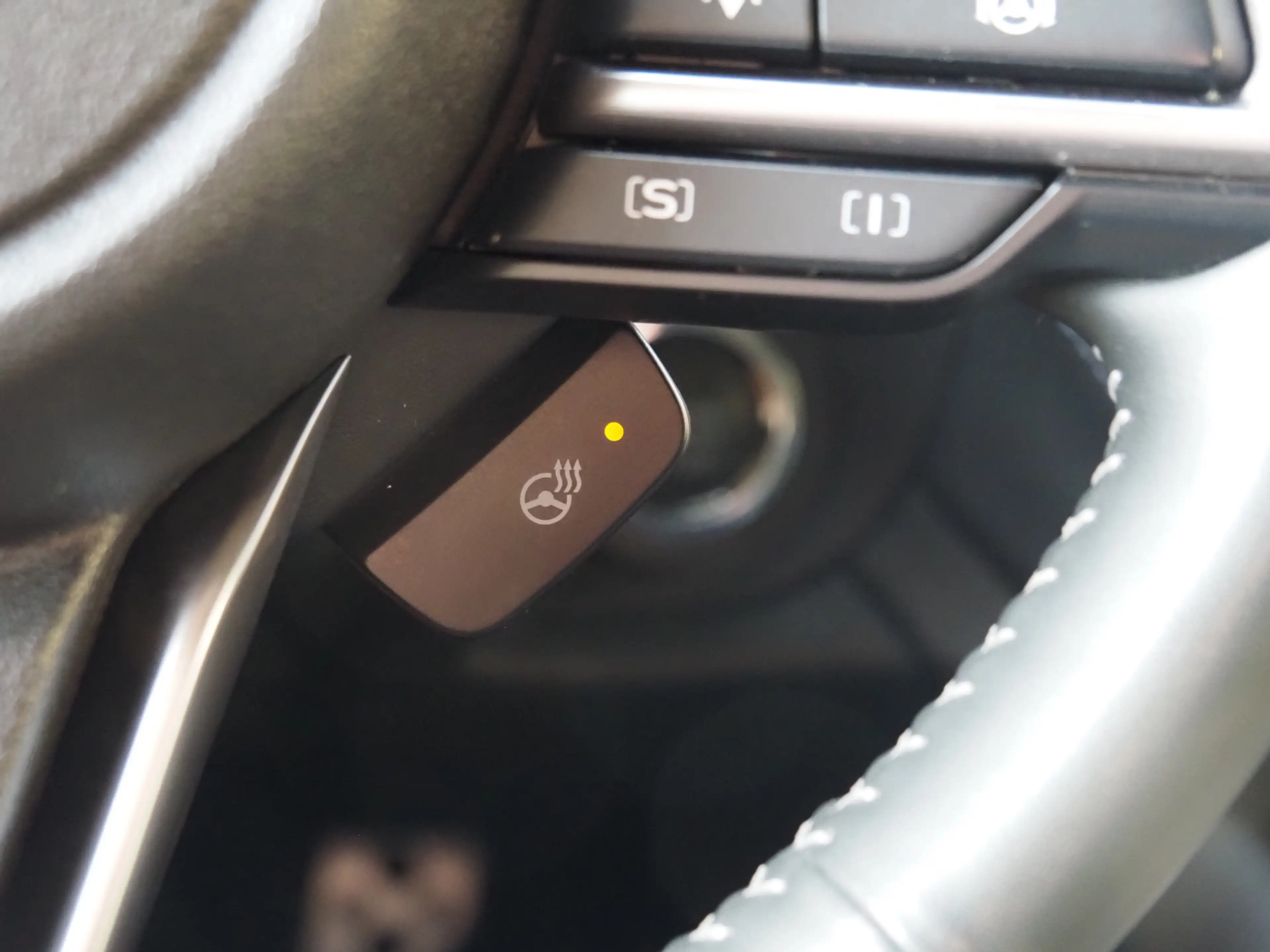 Subaru OUTBACK 2.5i Premium AWD — photo 28