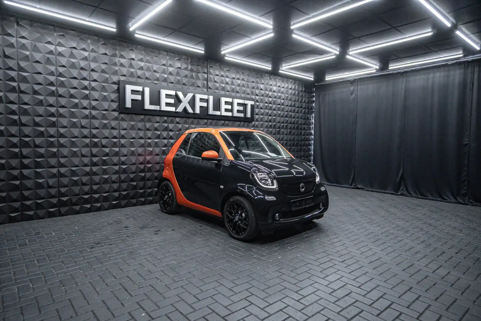 smart forTwo Turbo Leder  Sportpaket JBL Kamera Negro - 1