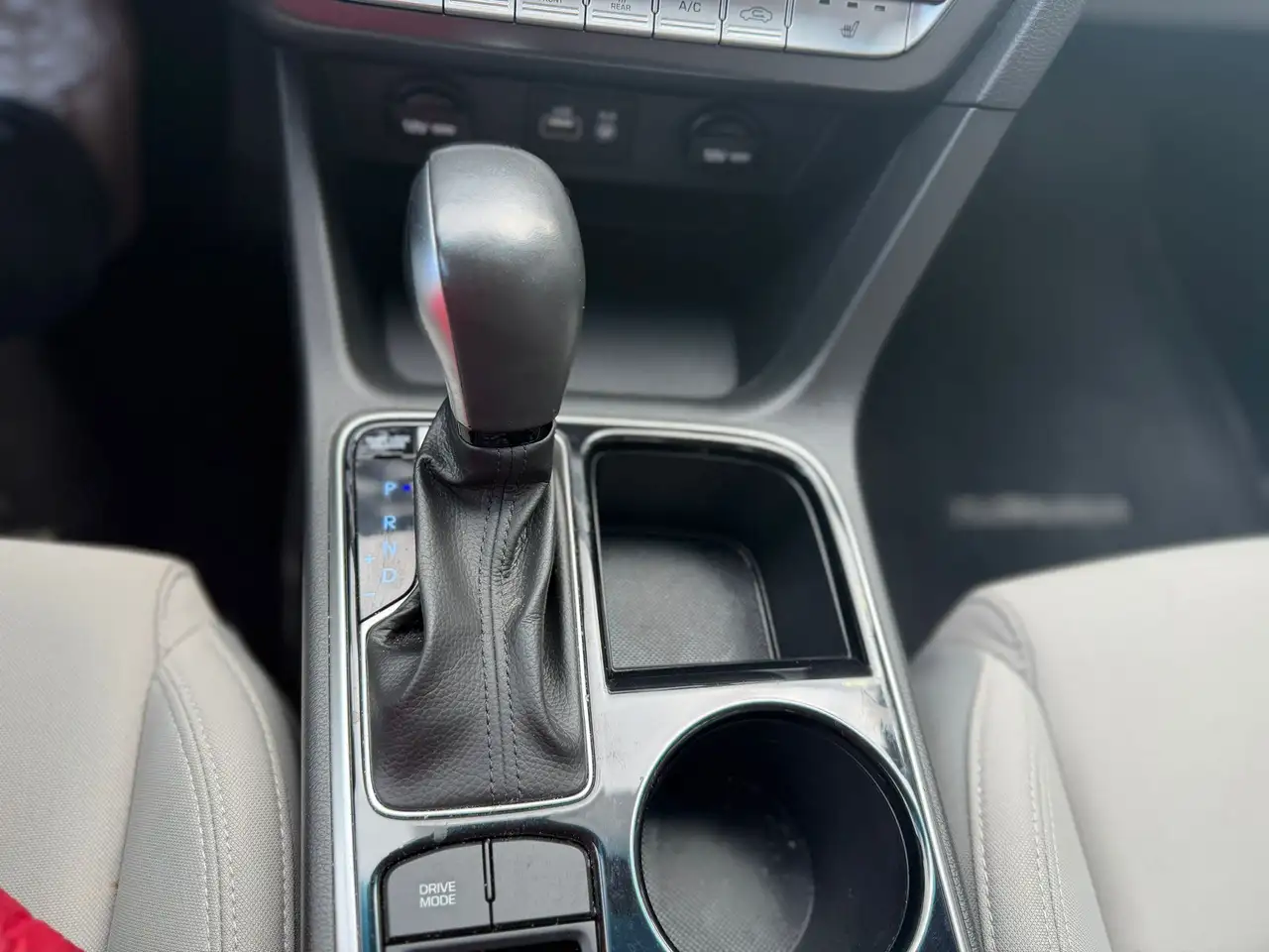 Hyundai SONATA снимка Hyundai SONATA