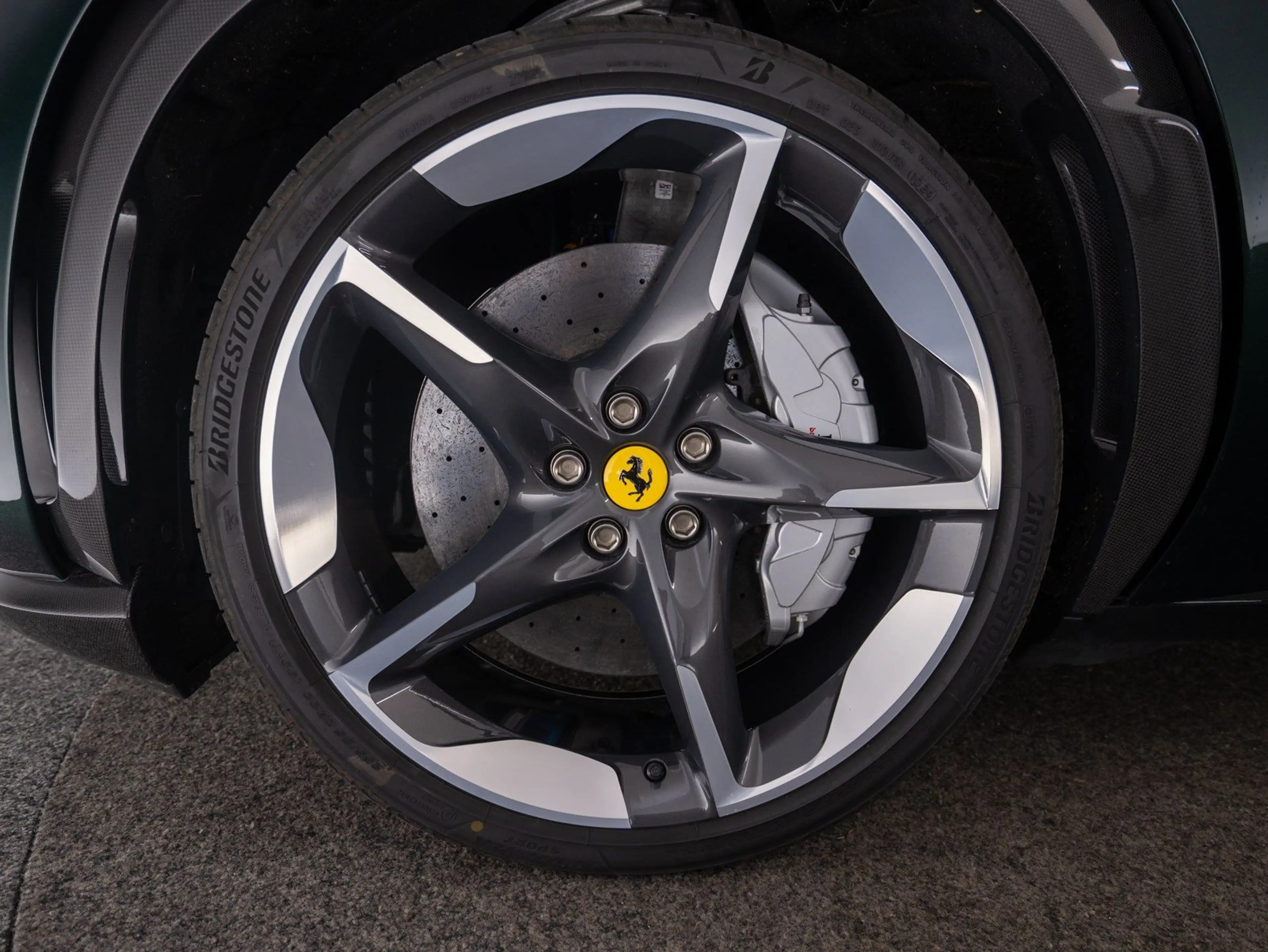Ferrari Purosangue — photo 11