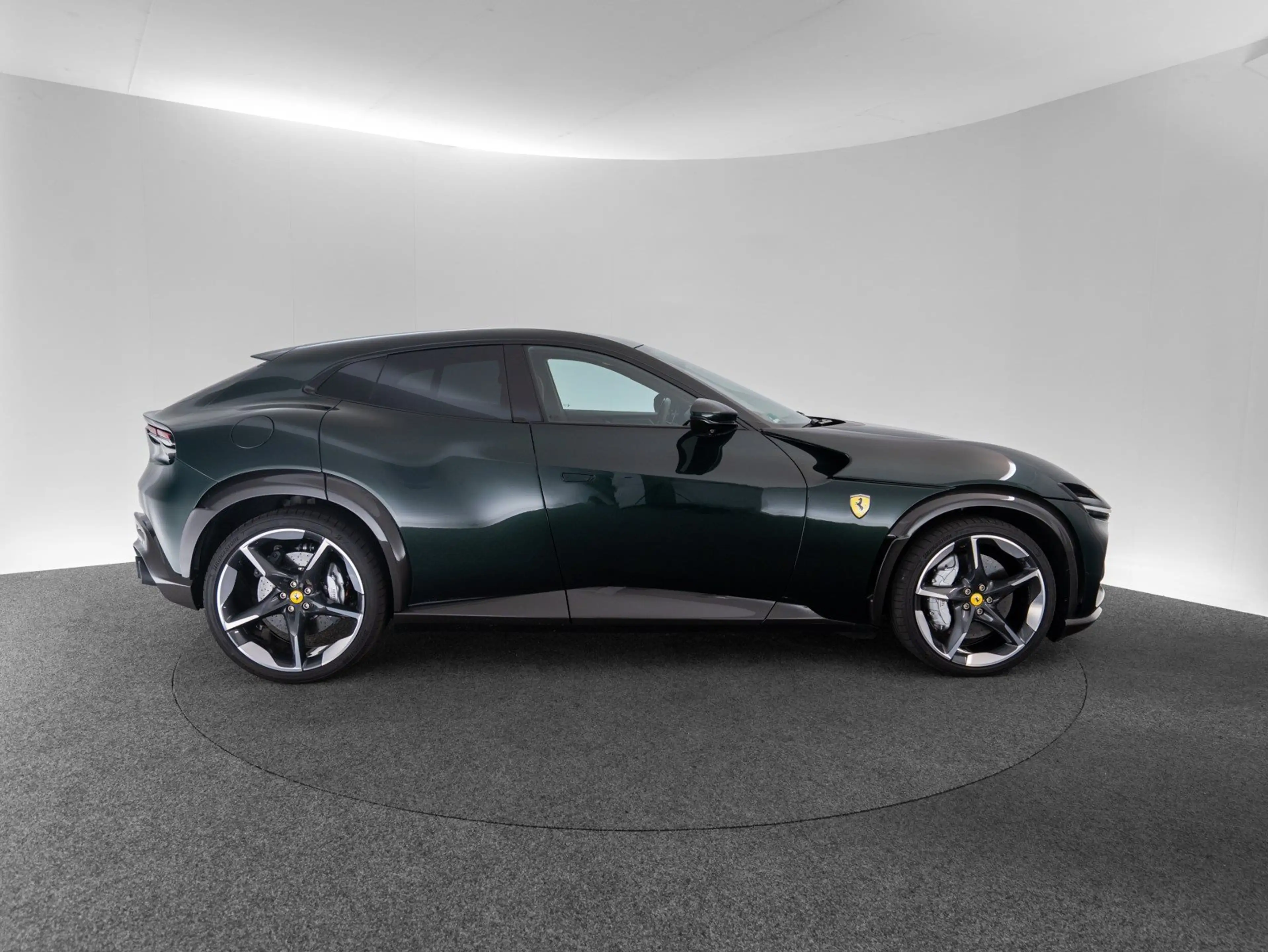 Ferrari Purosangue — photo 4