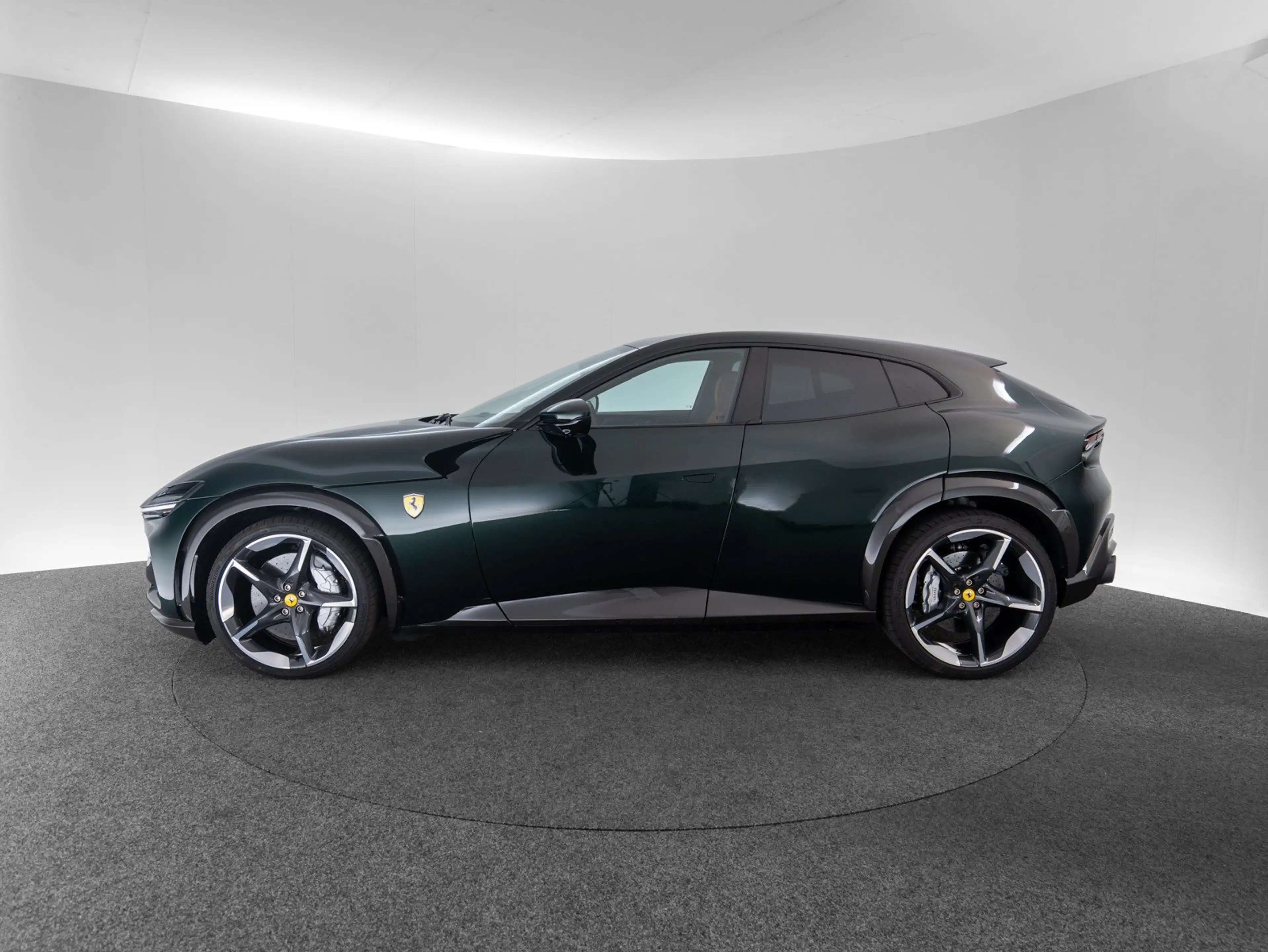Ferrari Purosangue — photo 8