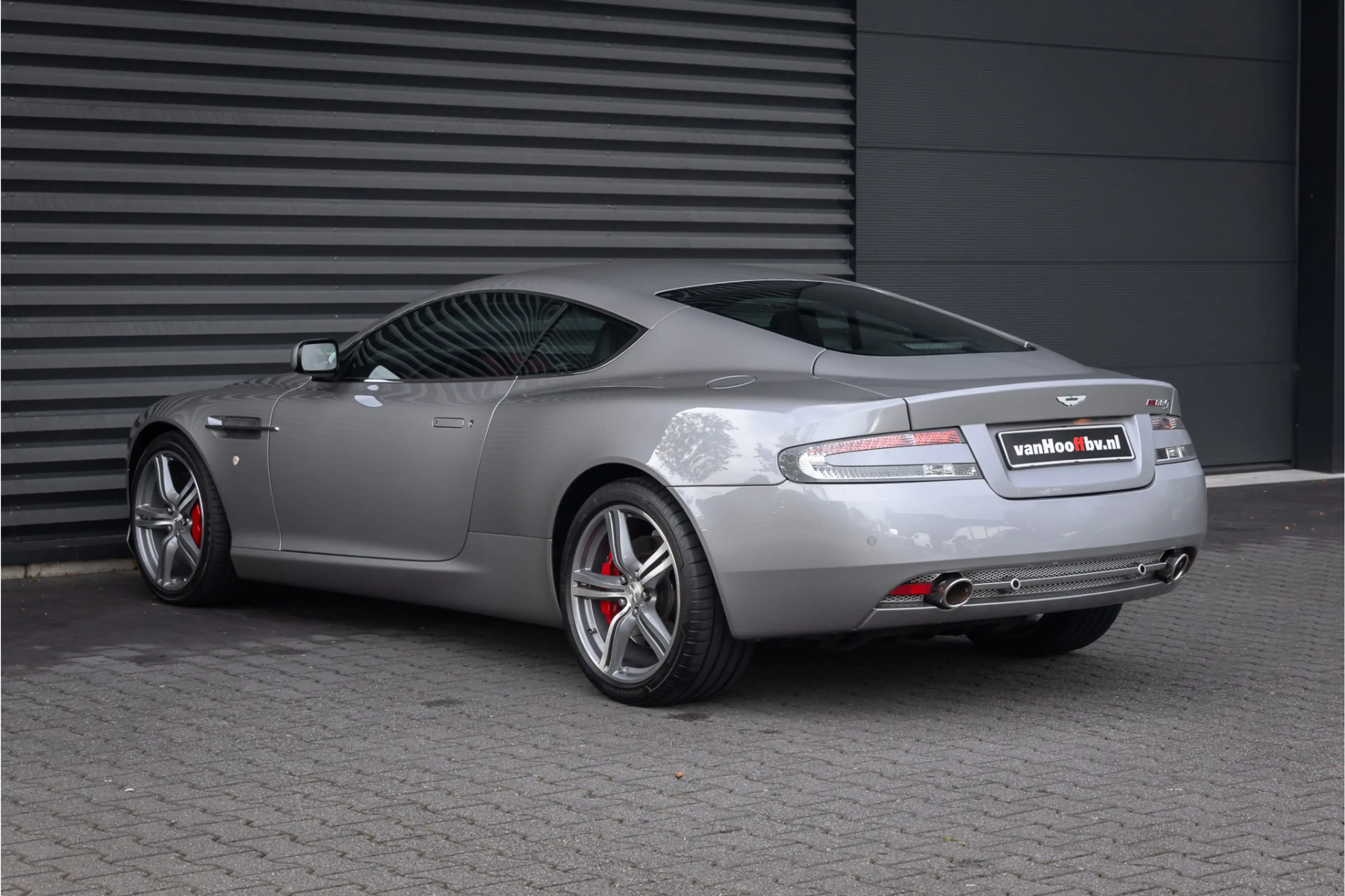 Aston Martin DB9 5.9 V12 Le Mans Limited Edition (1 of 124) — photo 23