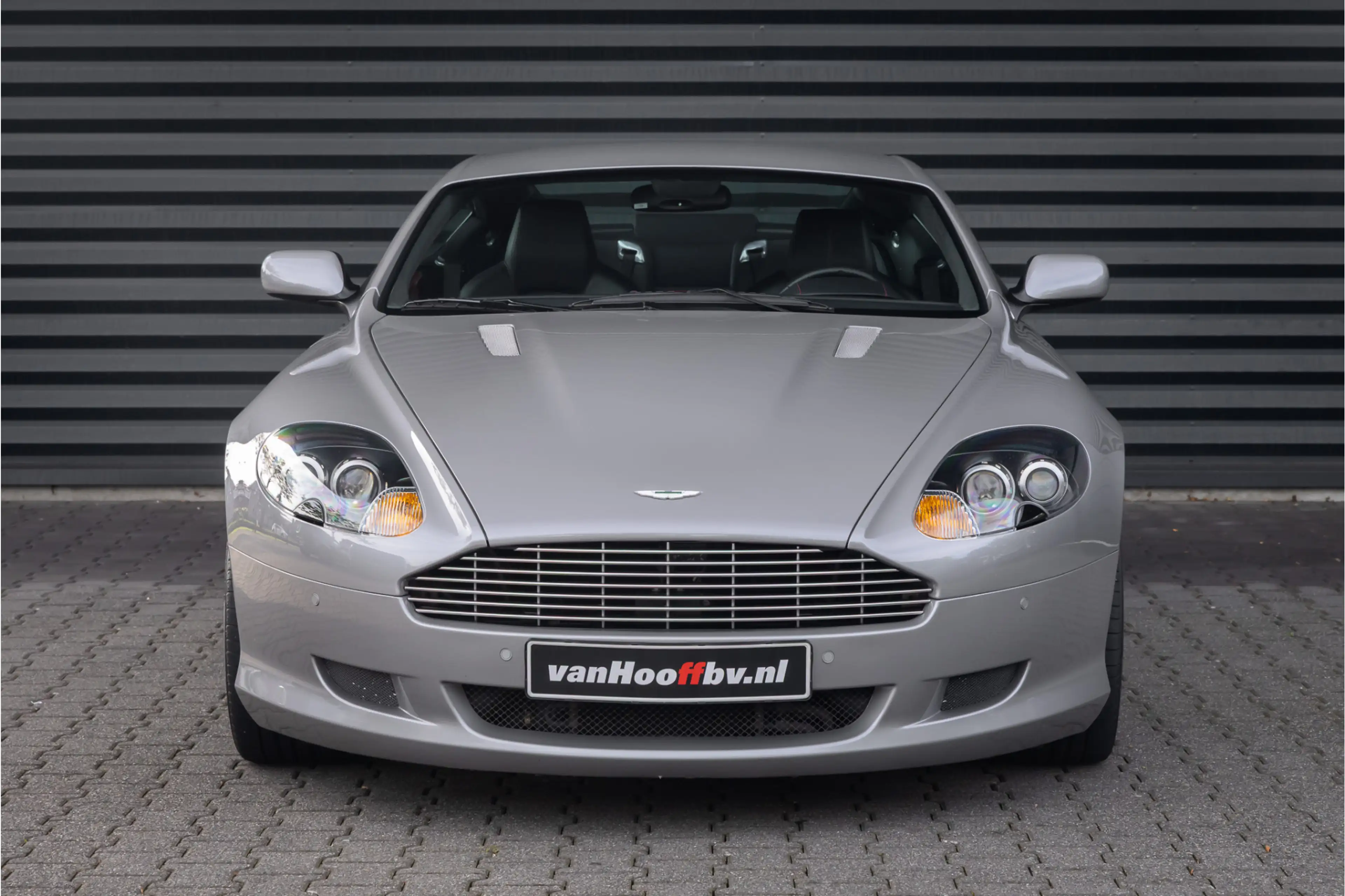 Aston Martin DB9 5.9 V12 Le Mans Limited Edition (1 of 124) — photo 3