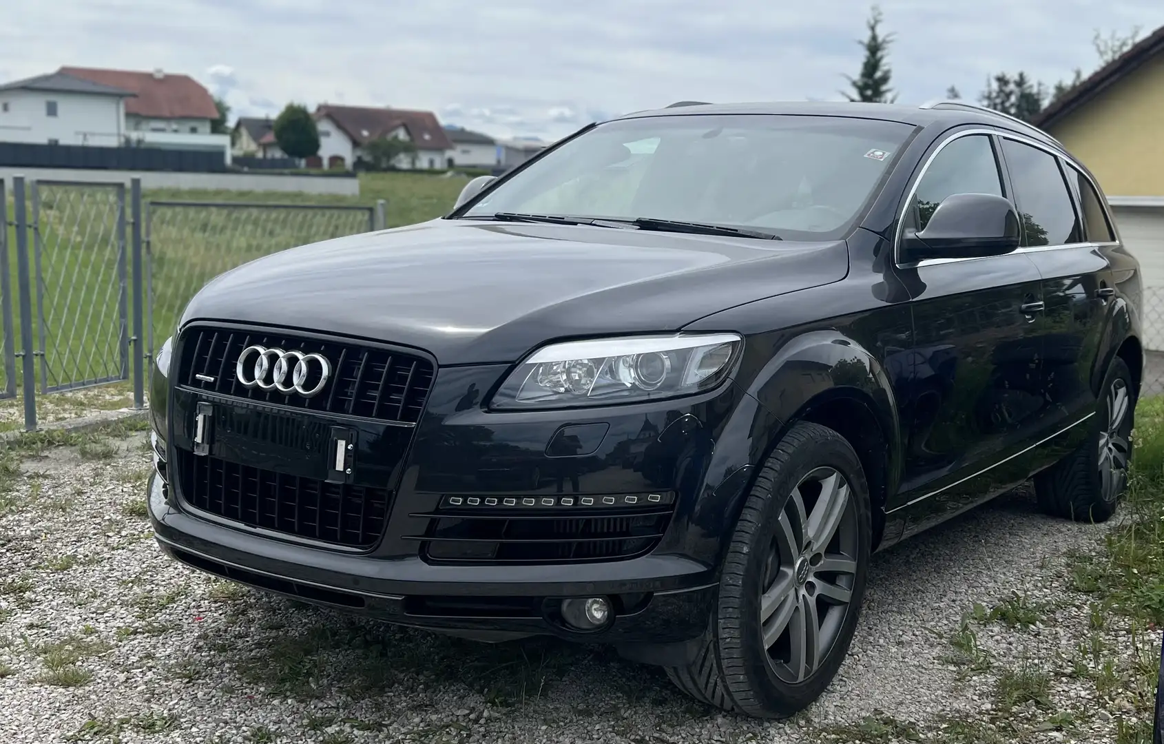 Audi Q7 4,2 TDI V8 quattro Exclusiv 6 Sitzer - 2