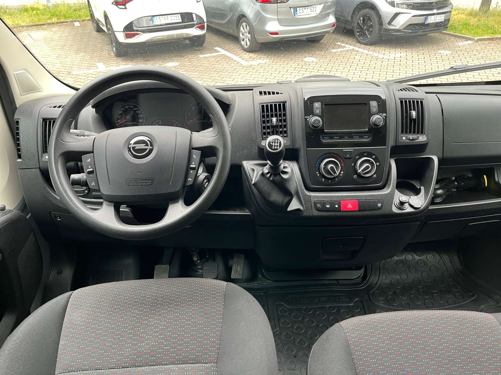 Opel Movano