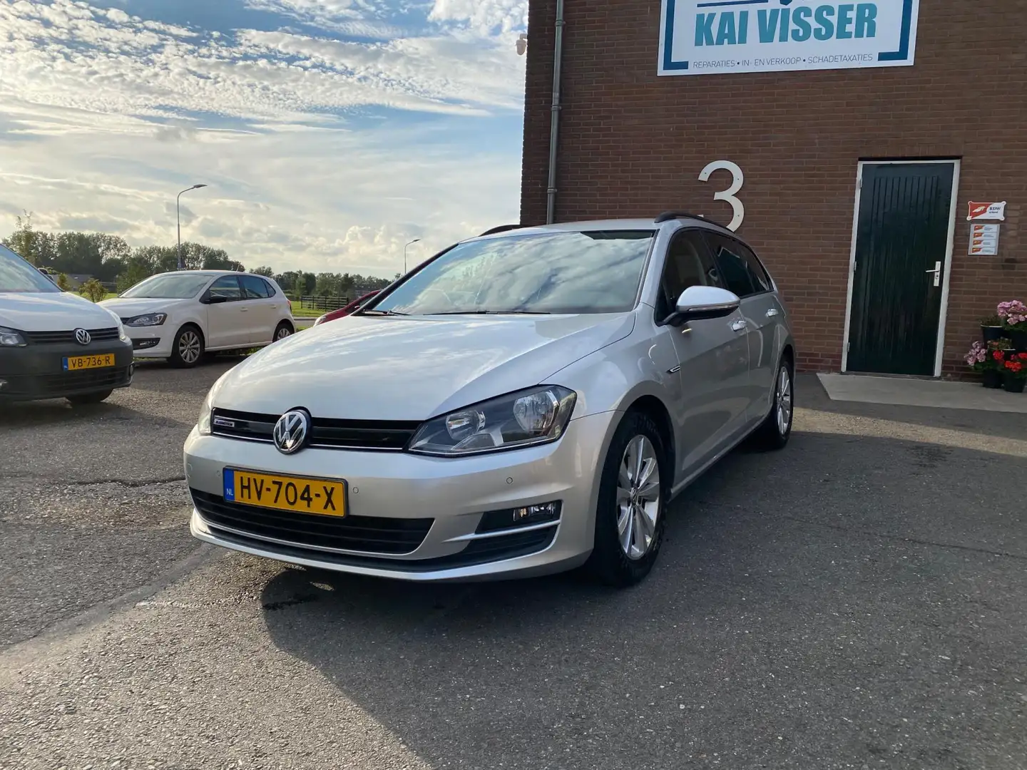 Volkswagen Golf Variant 1.0 TSI Comfortline / pdc / cruise / navi Grijs - 2