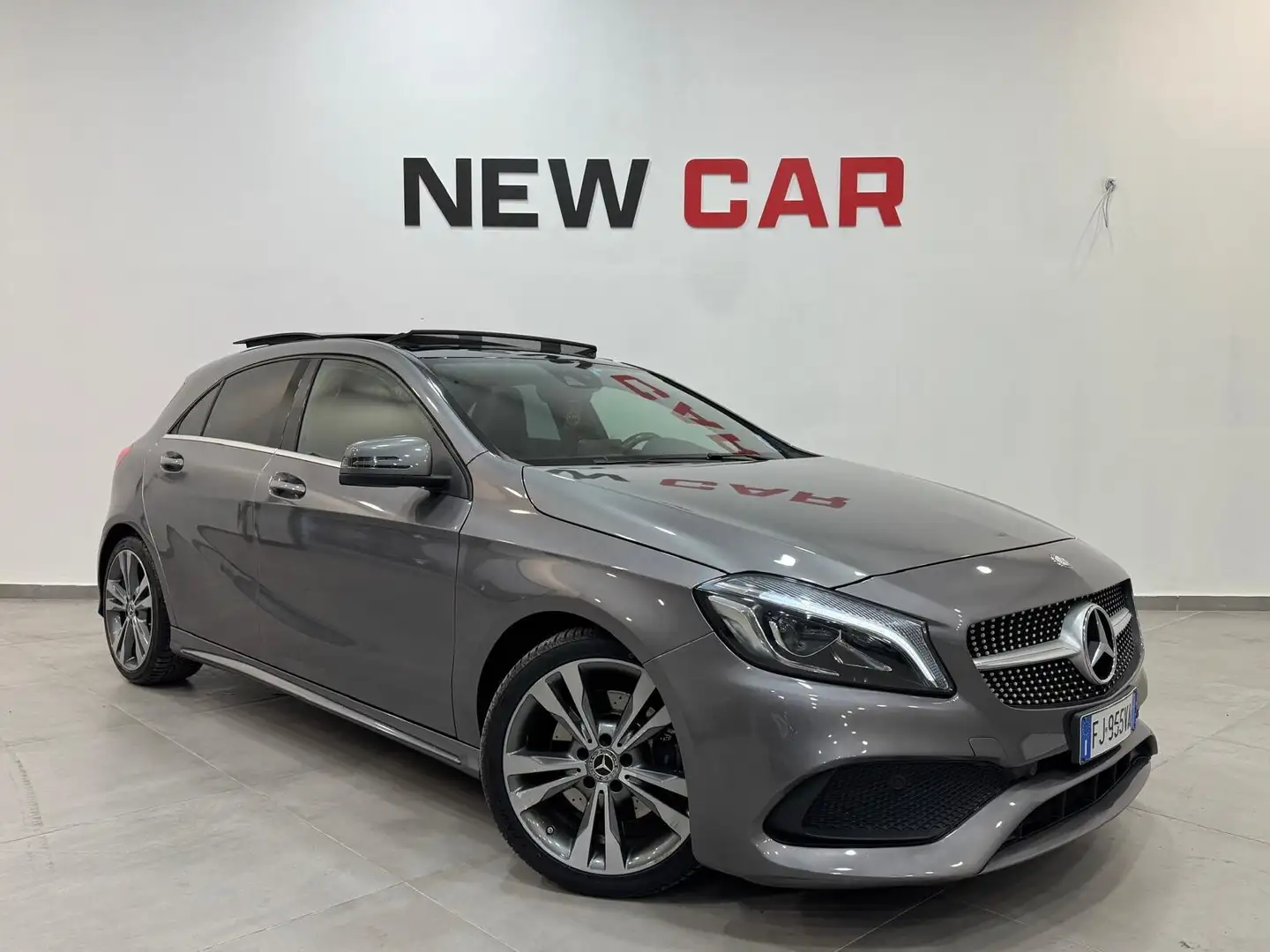 Mercedes-Benz A 220 A 220 d Automatic Premium Grigio - 1