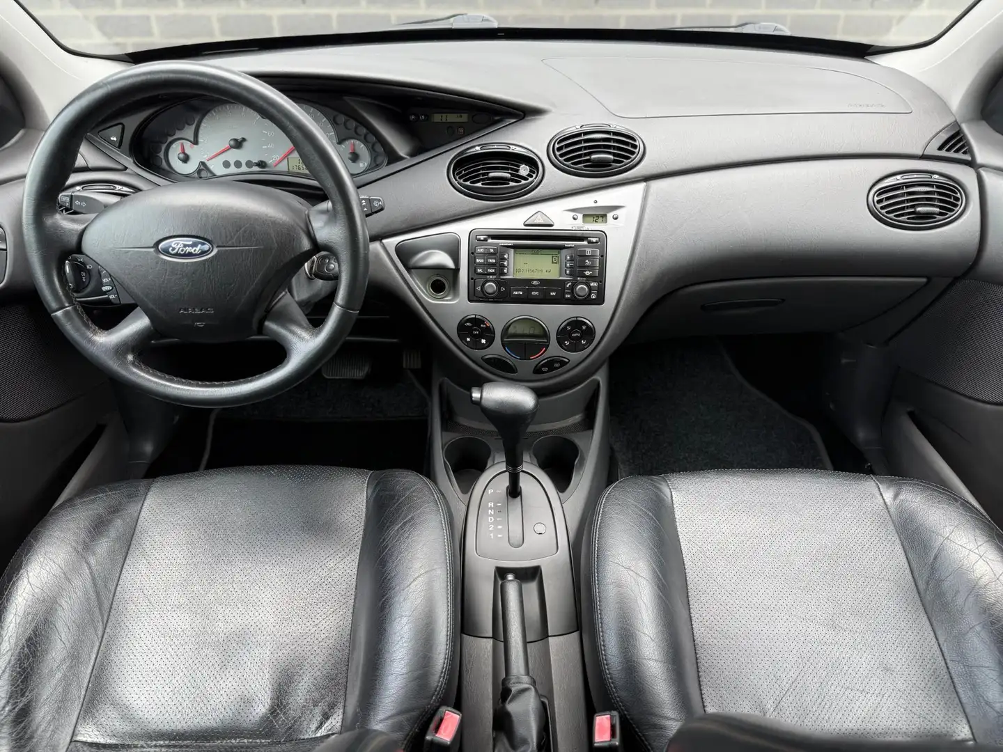 Ford Focus 1.6-16V Futura |Automaat|Airco|Leder|5 Deurs| Grijs - 2
