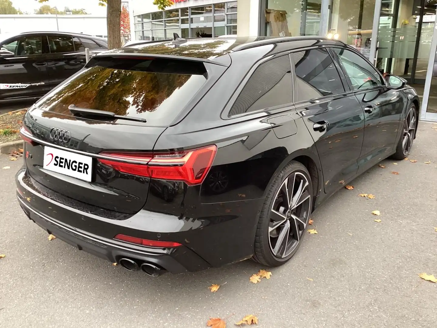 Audi S6 Avant quattro tiptronic Nav Pano AHK B&O Schwarz - 2