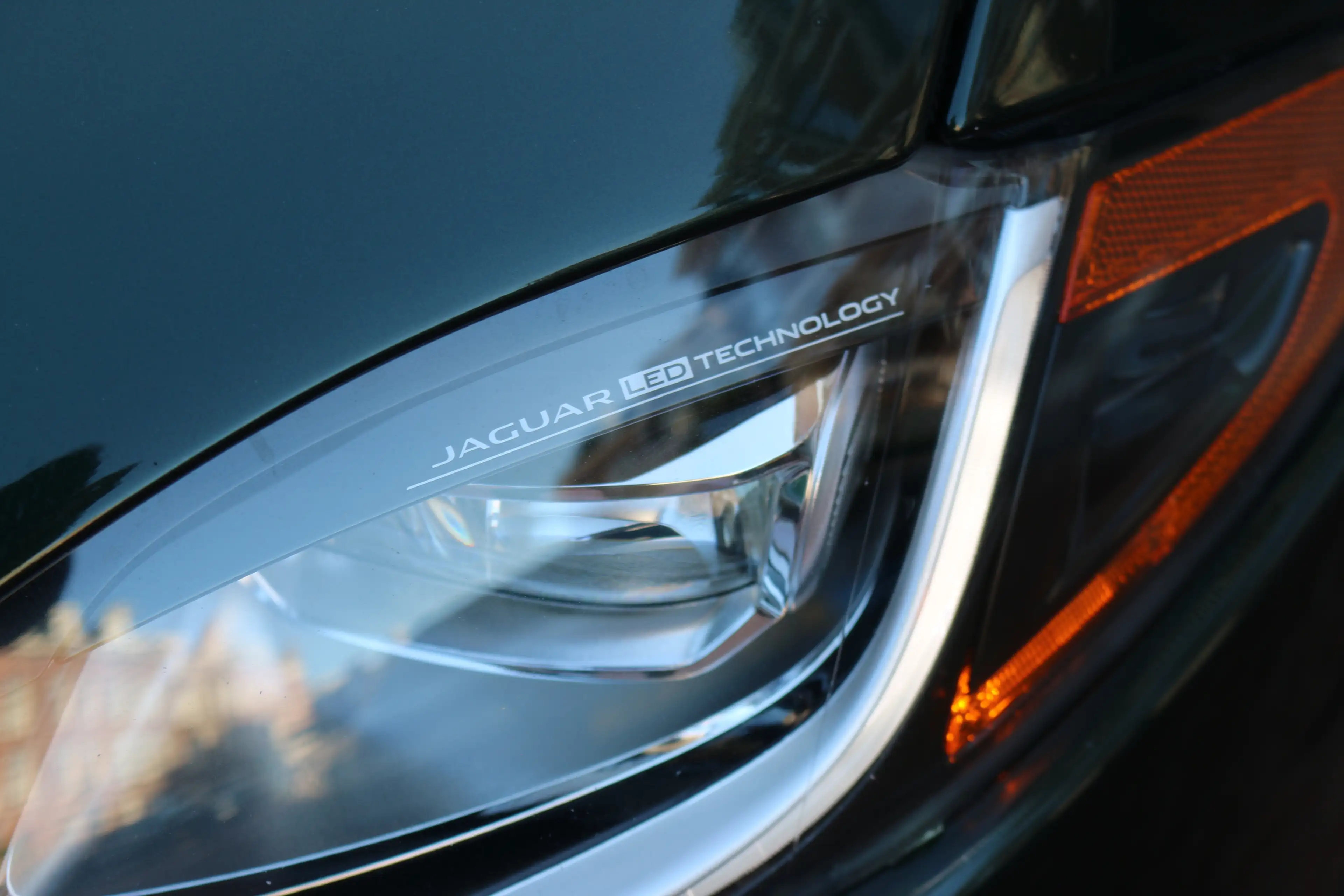 Jaguar XJ 3.0 Supercharged V6 AWD R-Sport — photo 15
