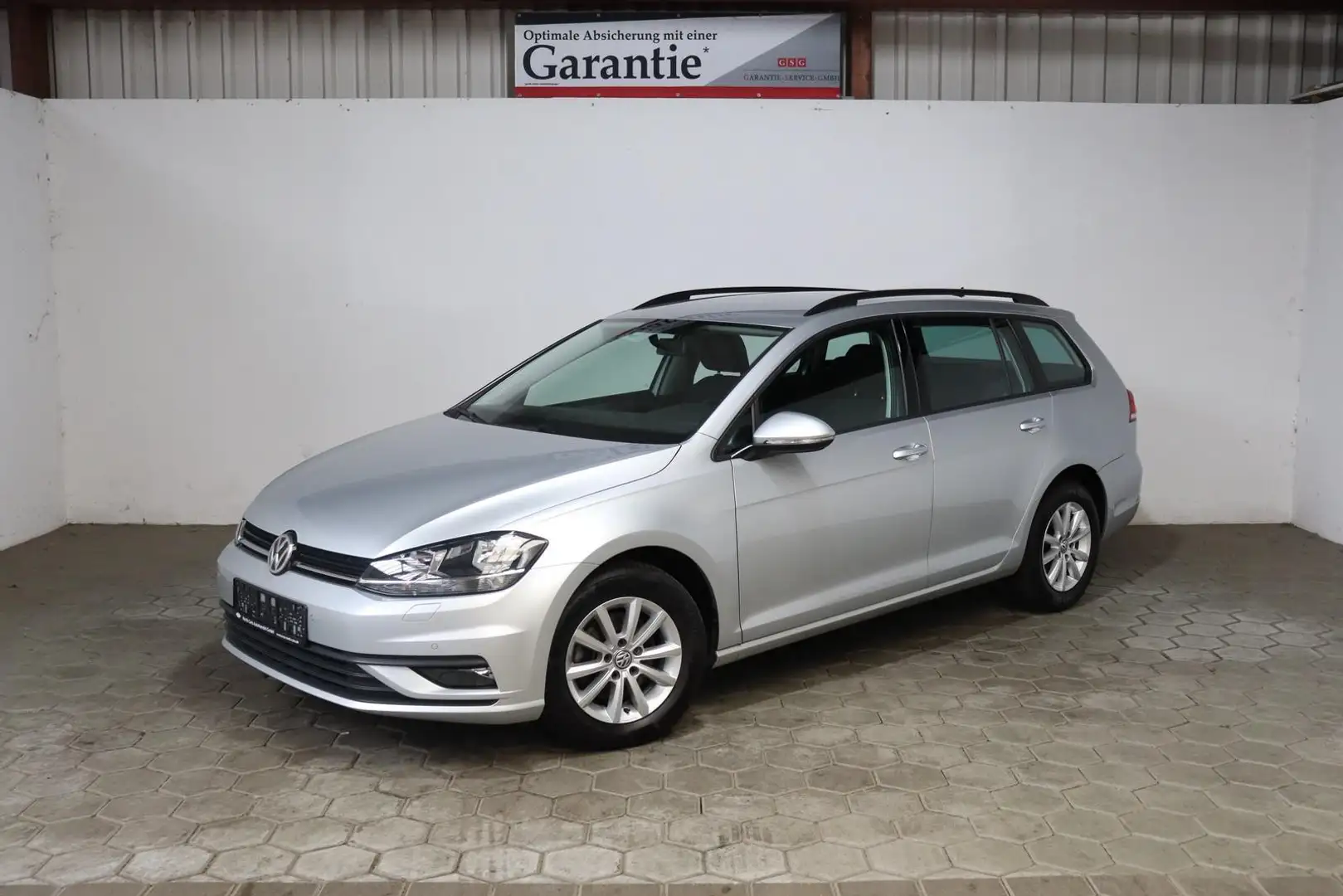 Volkswagen Golf Variant Golf VII Variant  Trendline 1.0 TSI DSG NAVI*SHZ Silber - 2
