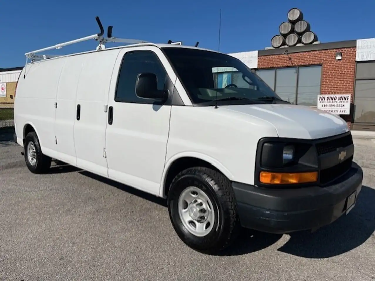 Chevrolet Express 2500 снимка Chevrolet Express 2500