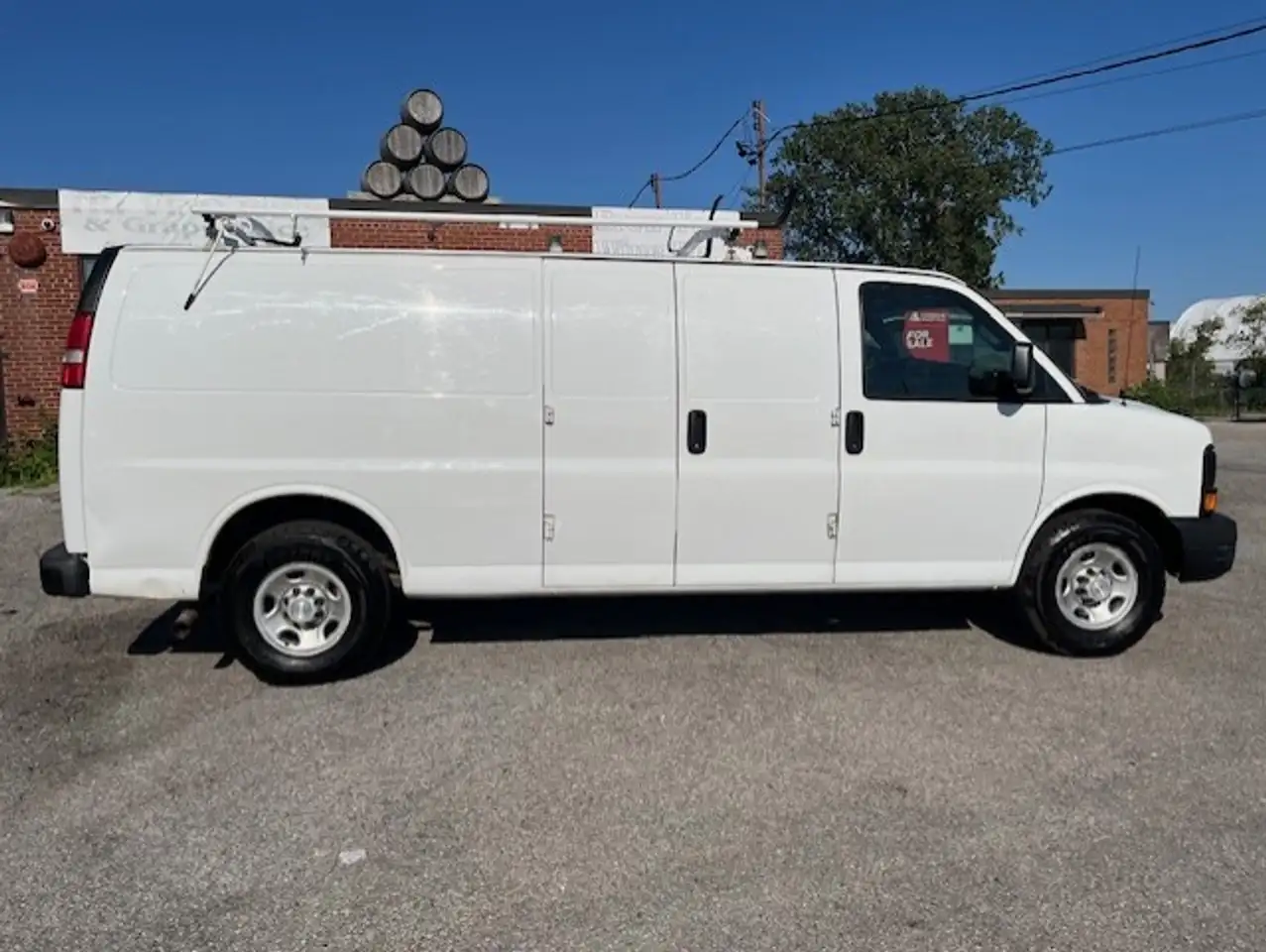 Chevrolet Express 2500 снимка Chevrolet Express 2500