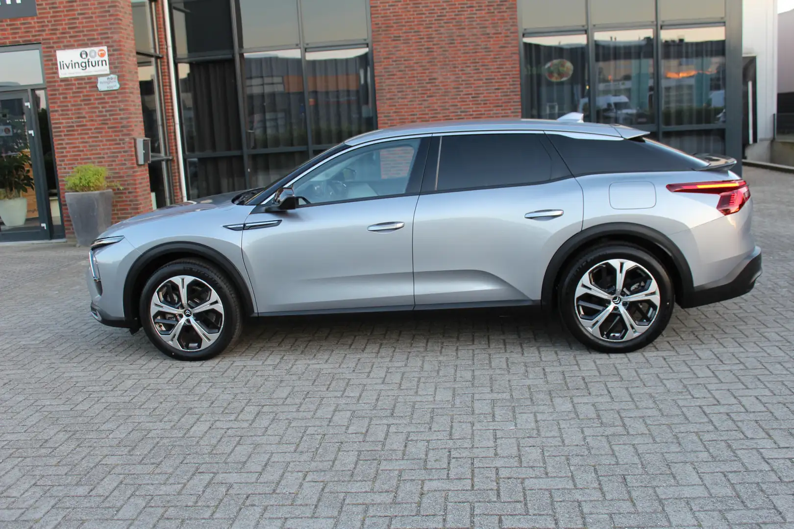 Citroen C5 X 1.6 Plug-in Hybrid 225 PK Feel Nieuw !!! Geen kilo Gris - 2