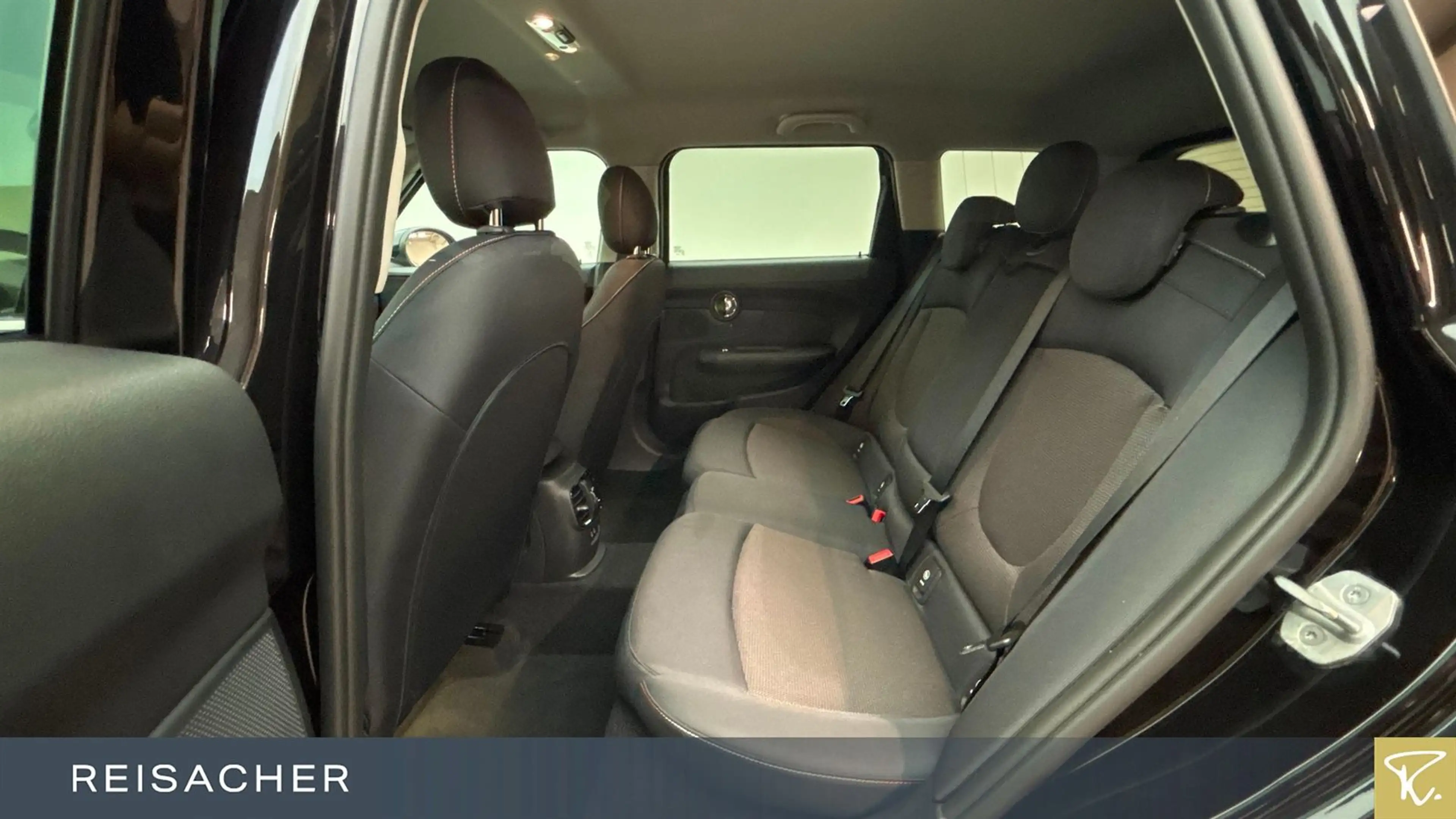 MINI Cooper Clubman "PEPPER" — photo 8