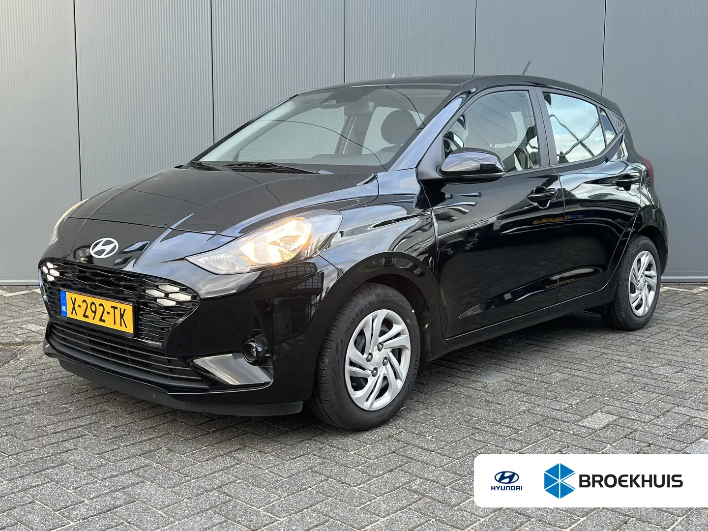 Hyundai i10 1.0 66pk Comfort Smart | LED | Airco | Carplay | C Noir - 1