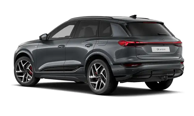 Audi E-Tron view 3