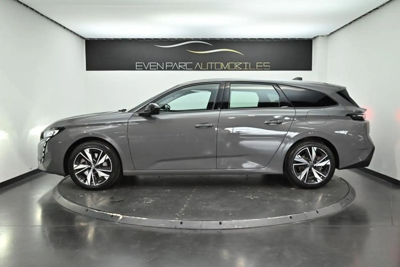 Peugeot 308 PHEV 180 e-EAT8 Active Pack - 2