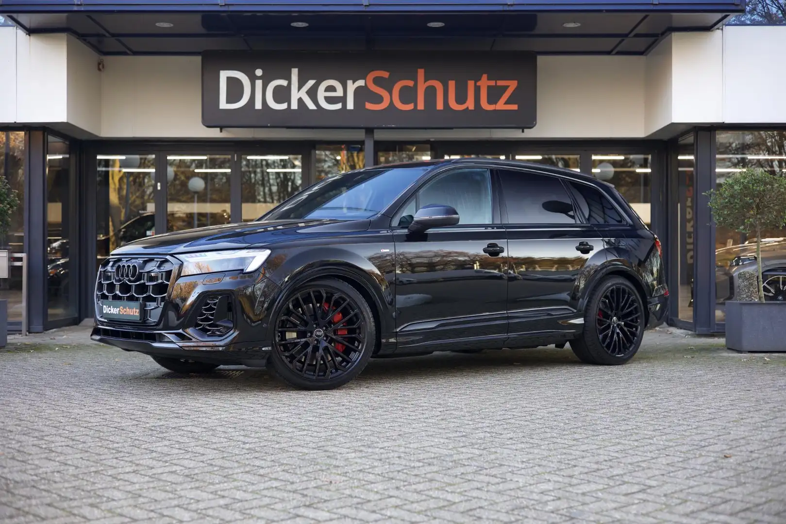 Audi Q7 60 TFSIe Competition | Vierwielbesturing | Pano | Negru - 1